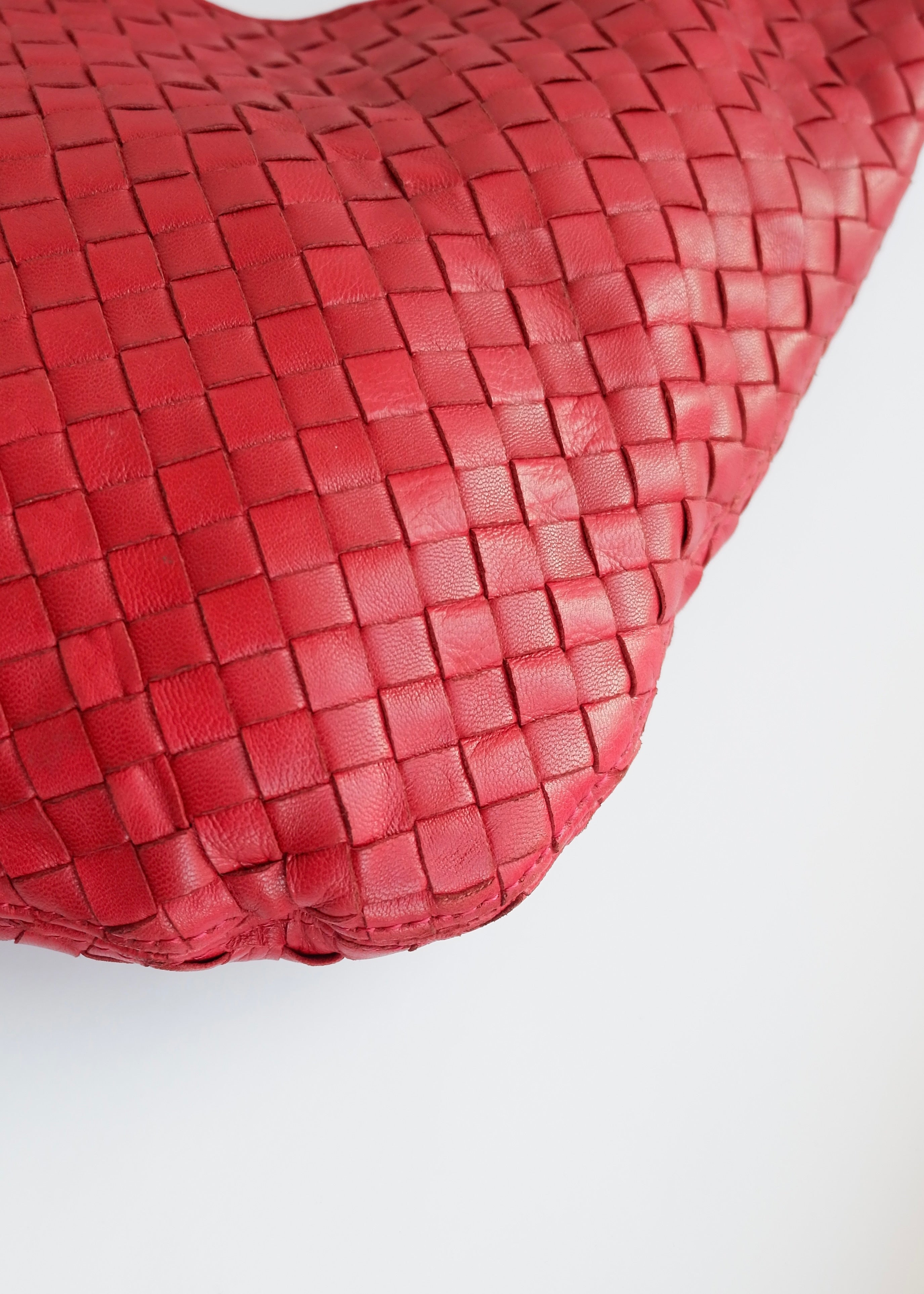 Authentic Preowned Vintage Bottega Veneta Red Leather Intrecciato Shoulder Bag