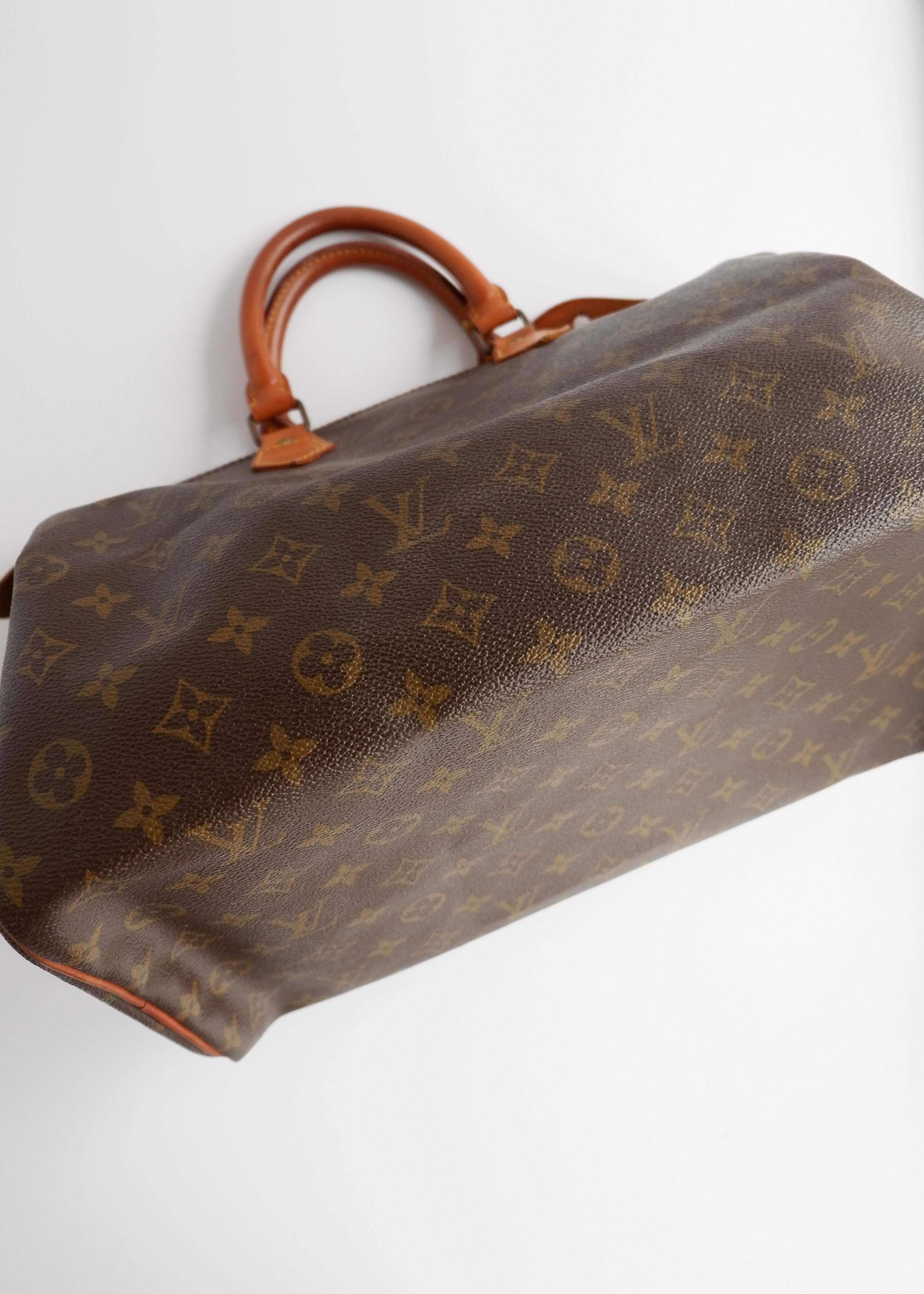 Authentique Sac Vintage d'occasion Louis Vuitton Monogram Speedy 35