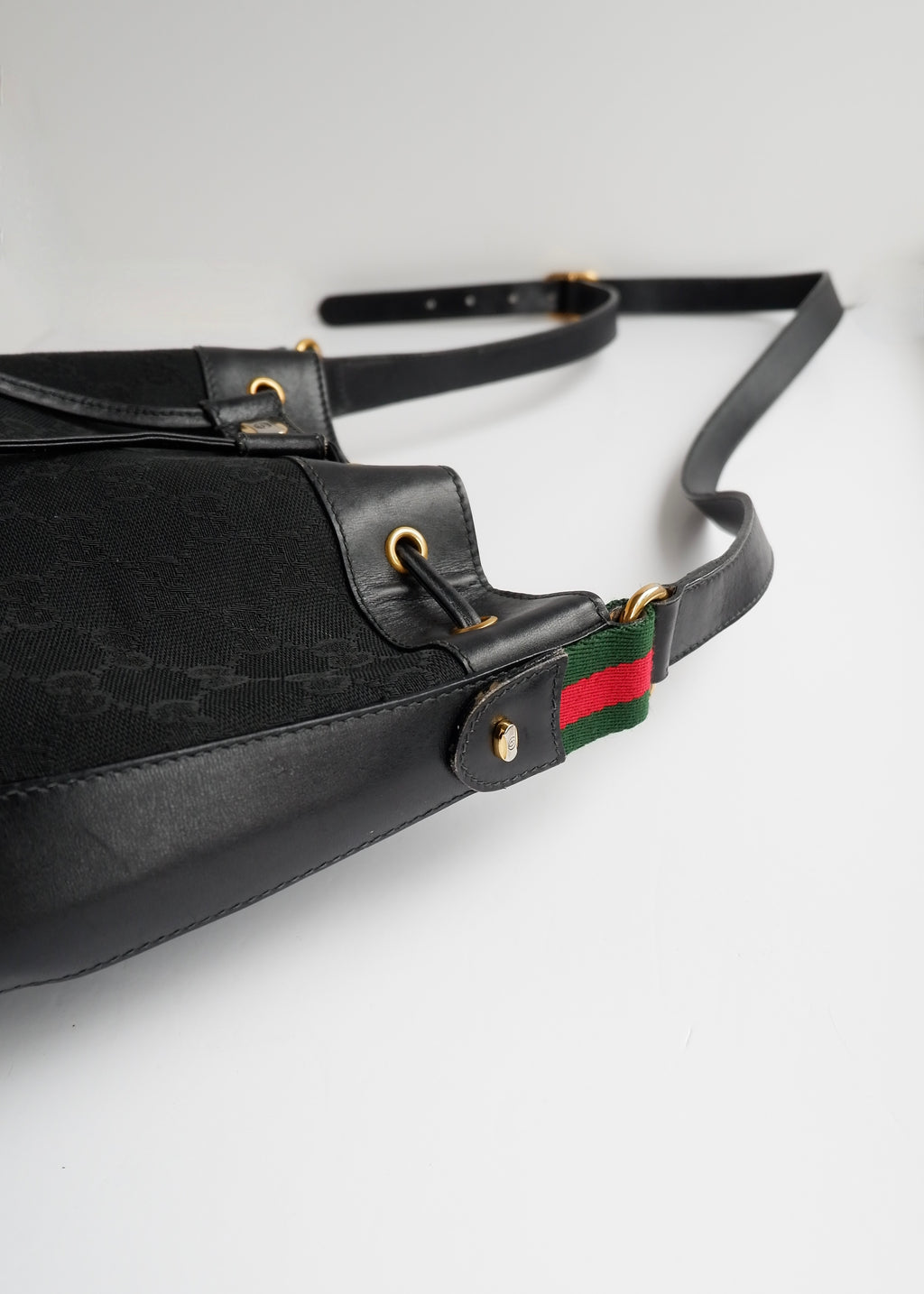 Preowned Gucci Black GG Canvas Drawstring Crossbody Bag