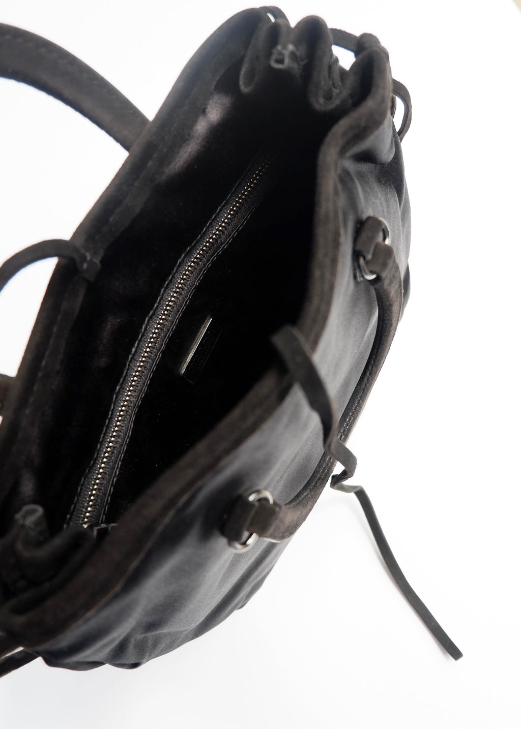 Authentique Sac à main Prada Noir en satin, petit modèle, d'occasion