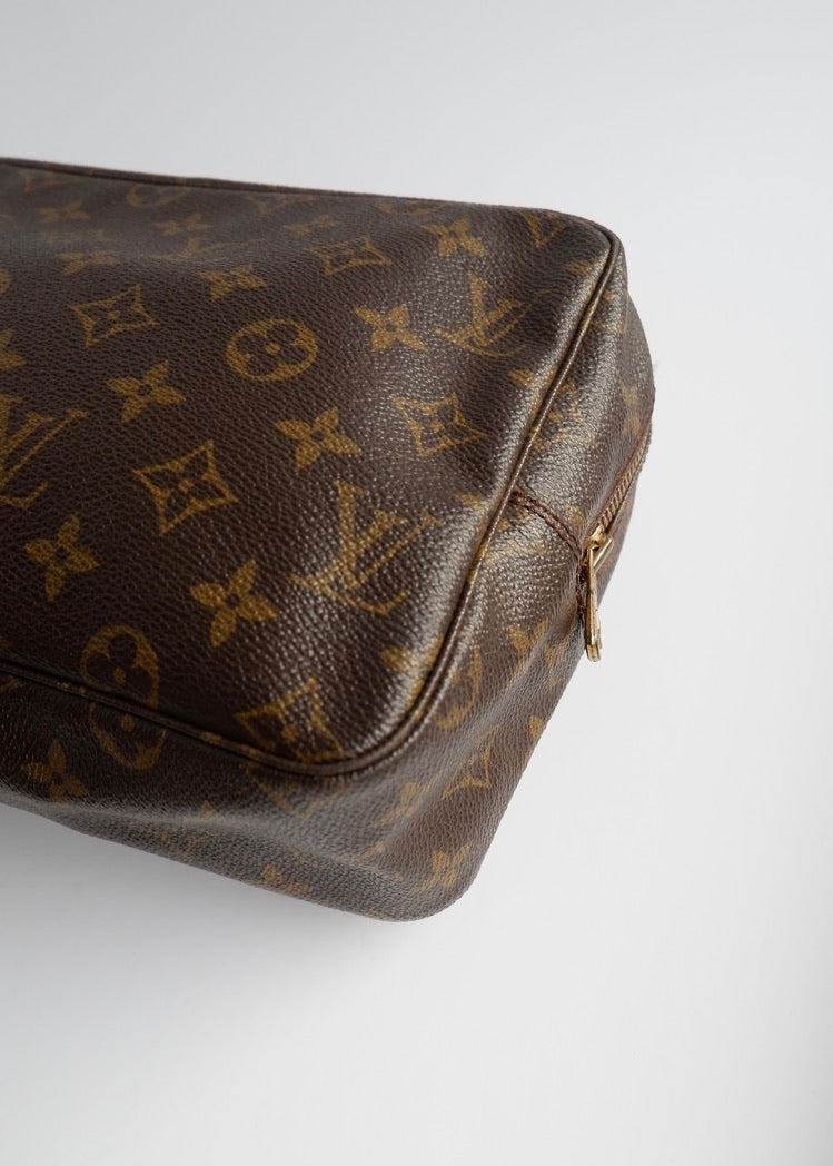 Authentic Preowned Vintage Louis Vuitton Monogram Toiletry Pouch