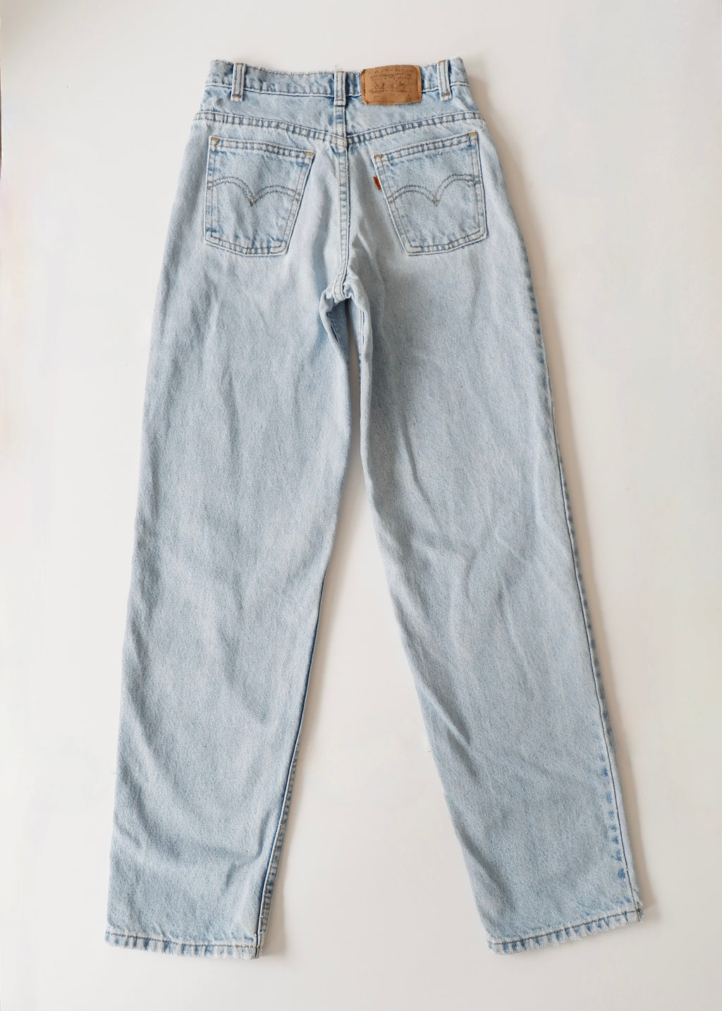 Levis Vintage (Orange Tab)550 Light Wash Tapered Leg Jeans - 24