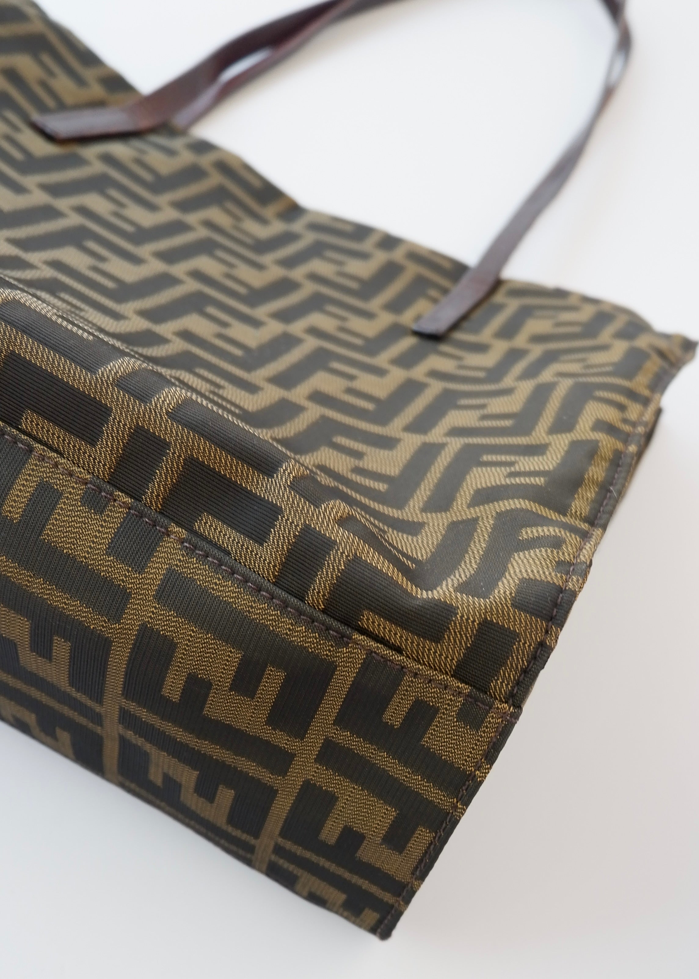 Preowned Vintage Fendi Brown Zucca Canvas Shoulder Tote