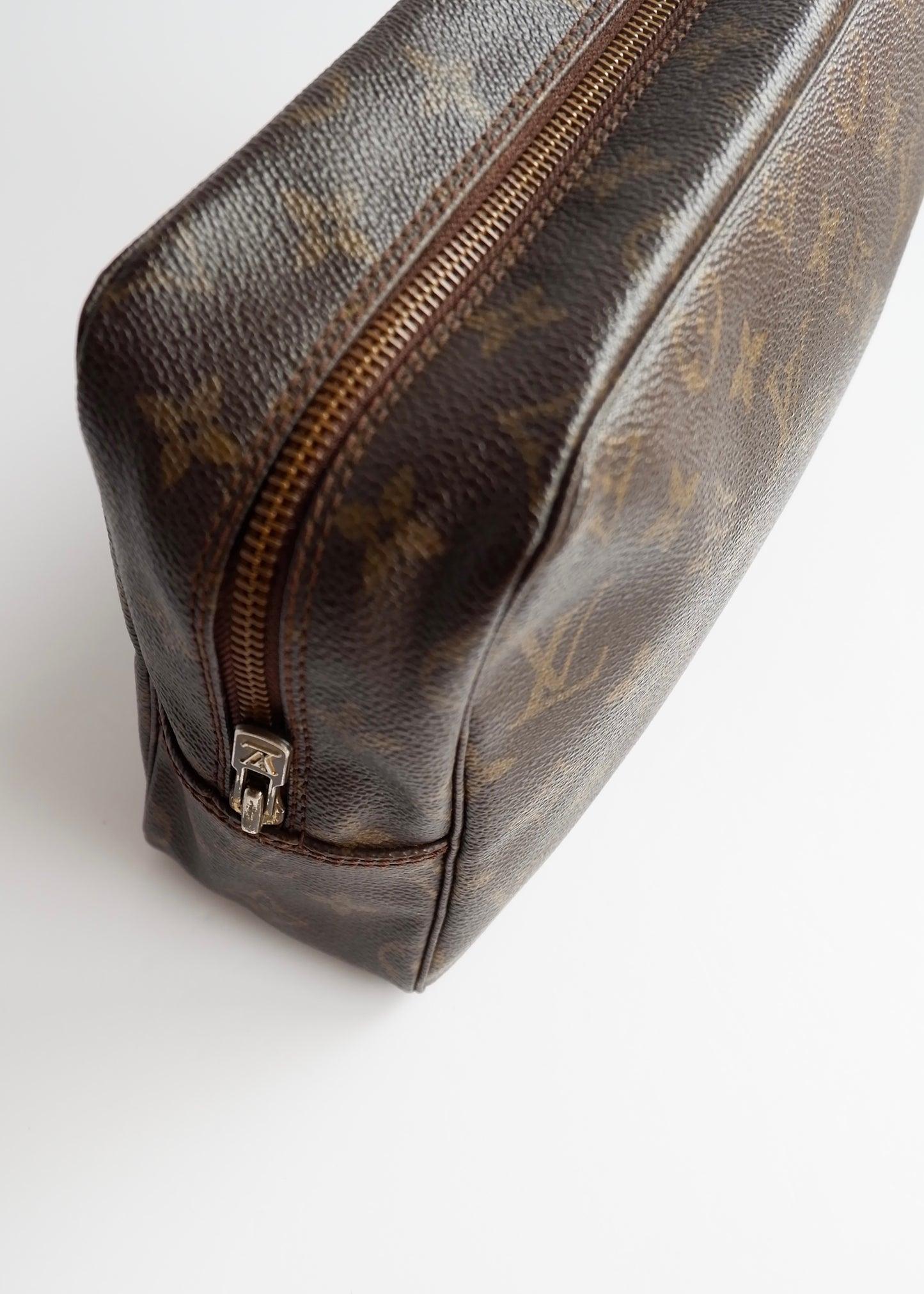 Authentic Preowned Vintage Louis Vuitton Monogram Large Toiletry Pouch