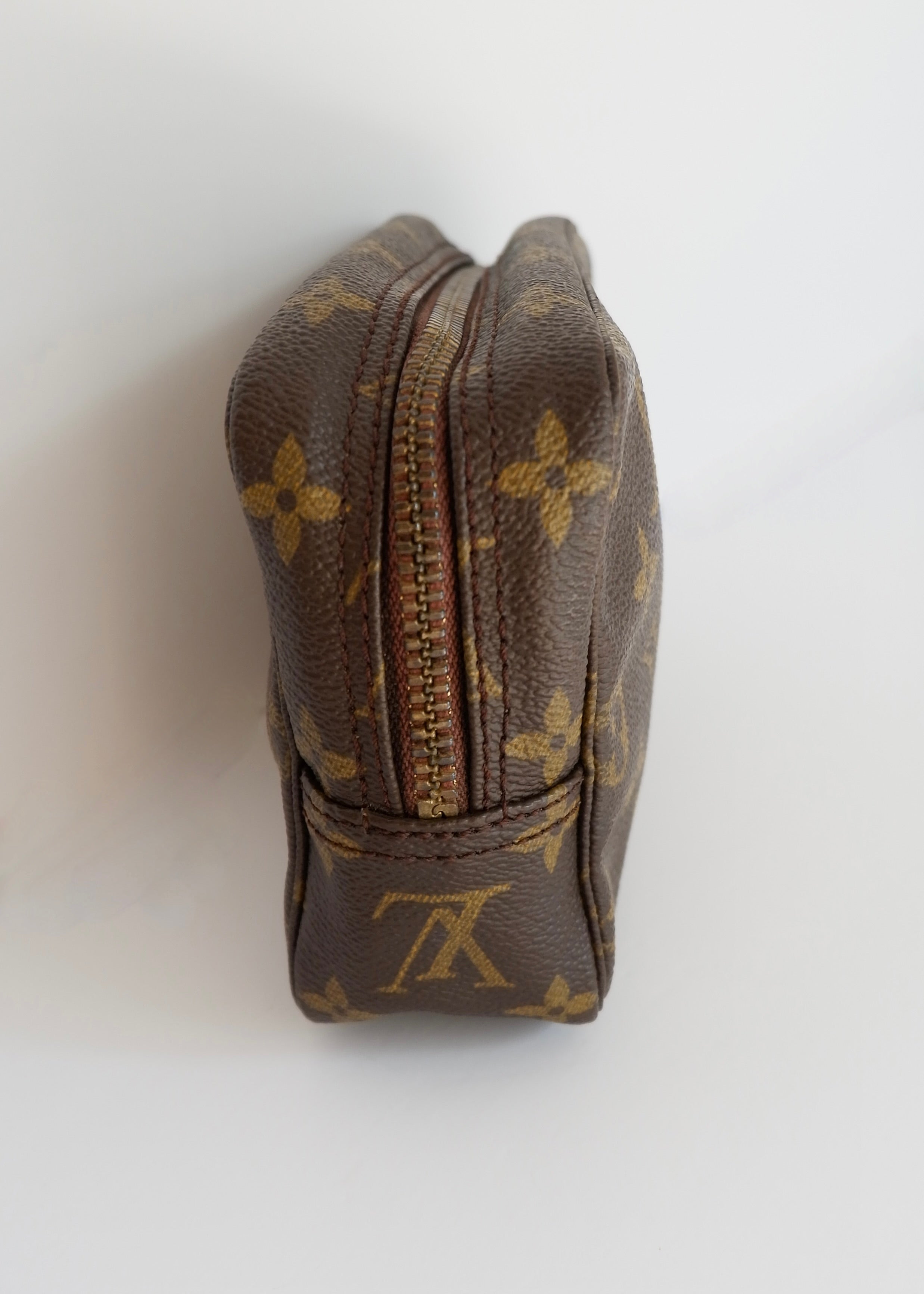 Preowned Louis Vuitton Monogram Cosmetic Pouch