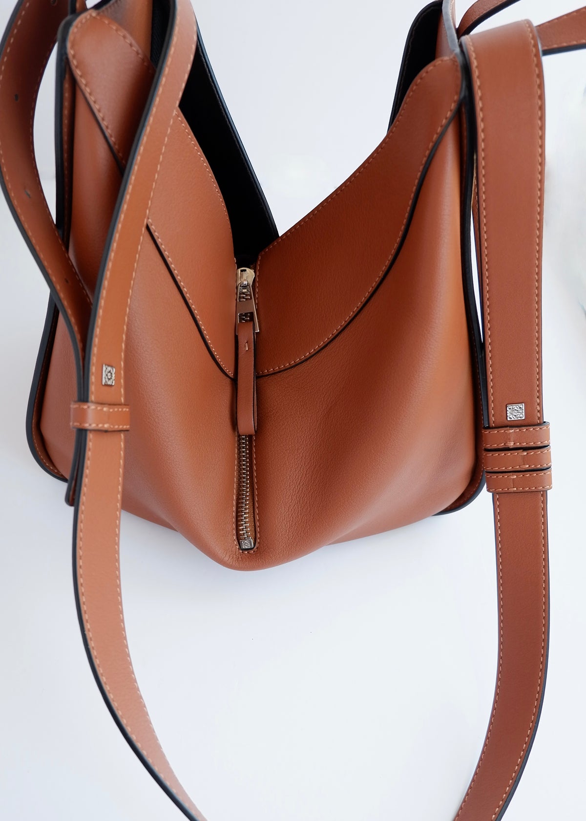 Preowned Loewe Brown Leather Hammock Bag