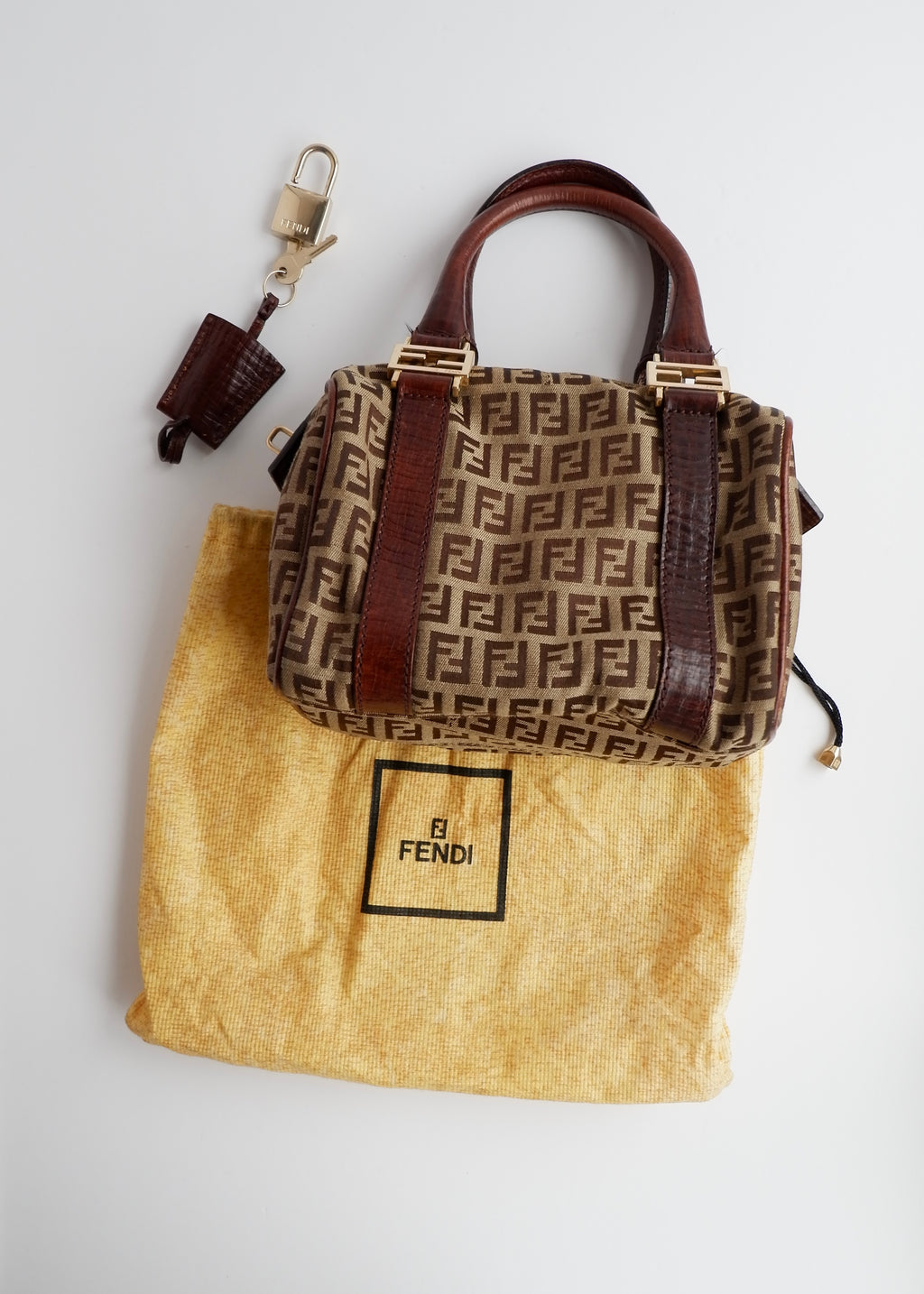 Authentique Sac Boston Fendi Zucchino Toile Marron Petit Forever Bauletto d'occasion