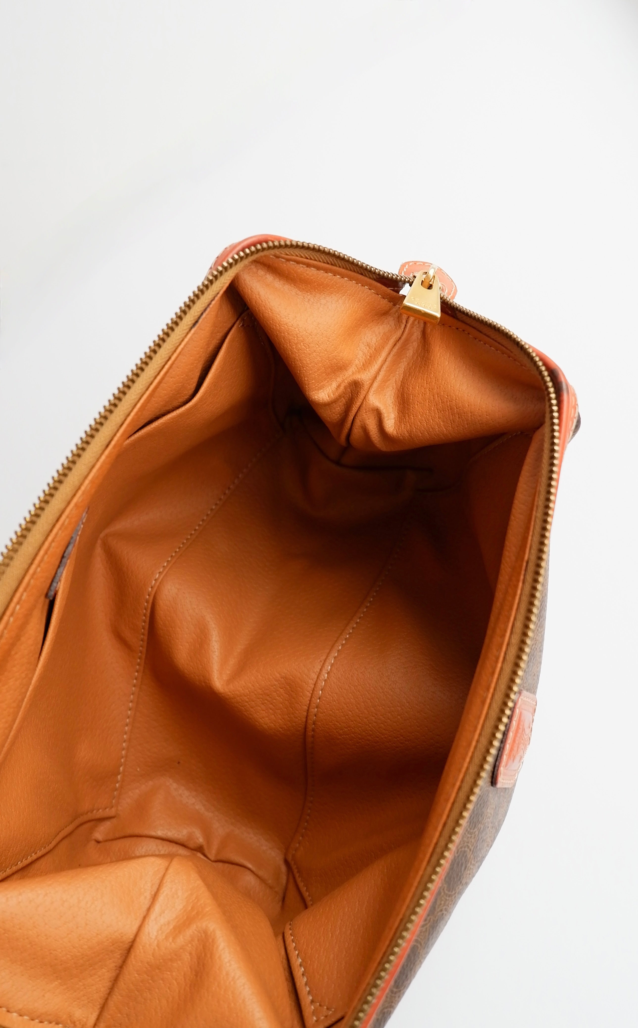 Pochette vintage Celine Macadam marron d'occasion authentique