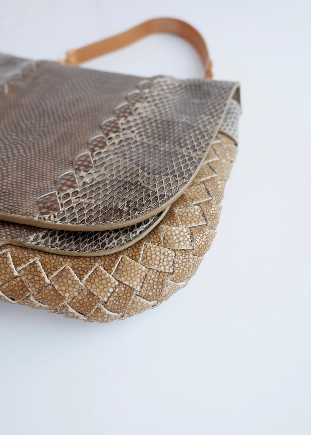 Sac à main en cuir embossé marron/beige Bottega Veneta d'occasion authentique