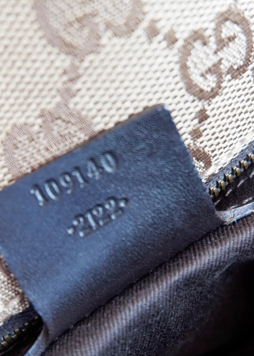 Sac fourre-tout Gucci d'occasion authentique en toile GG marron avec anse en cuir tressé
