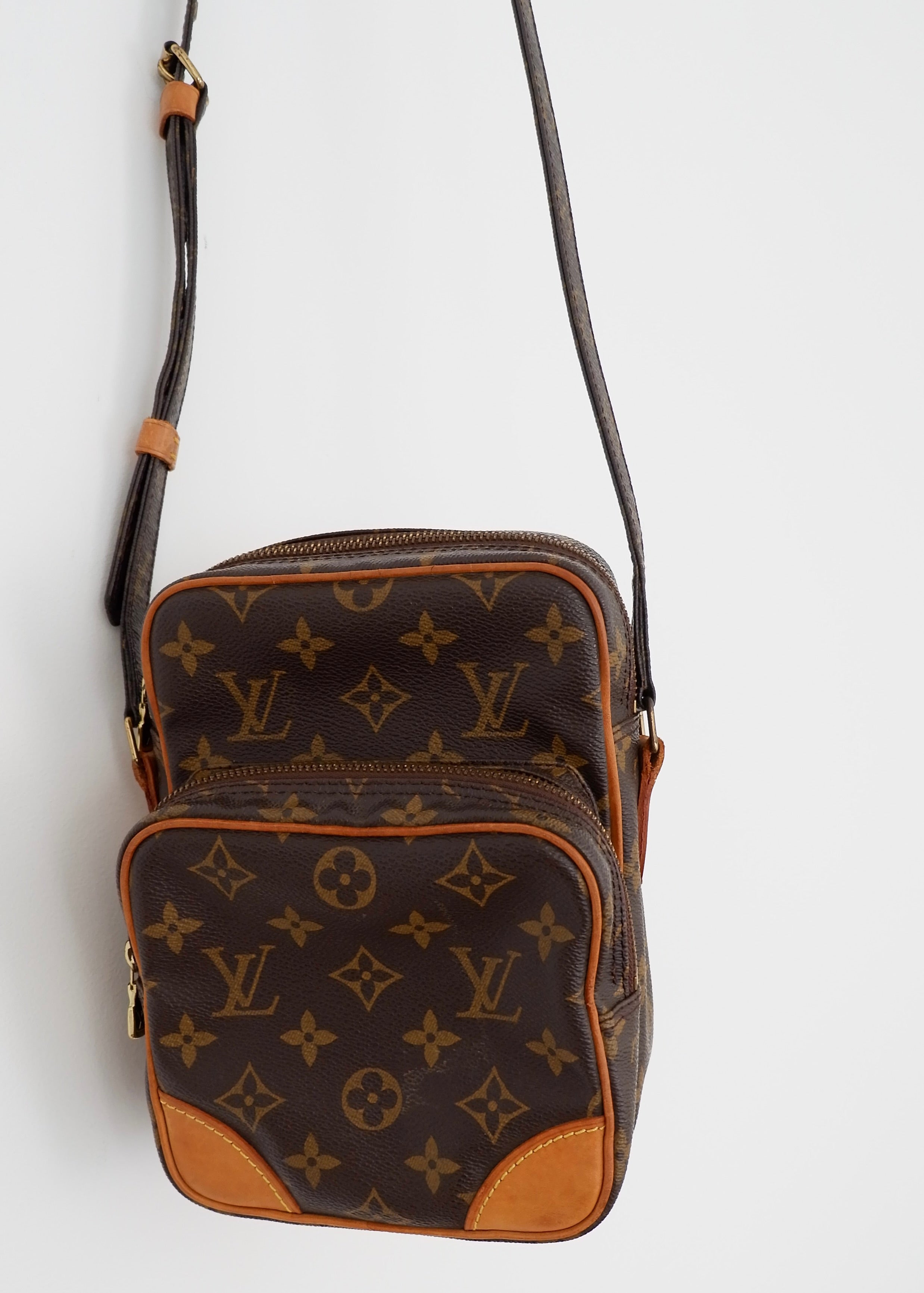 Sac bandoulière Louis Vuitton Monogram Amazone d'occasion authentique