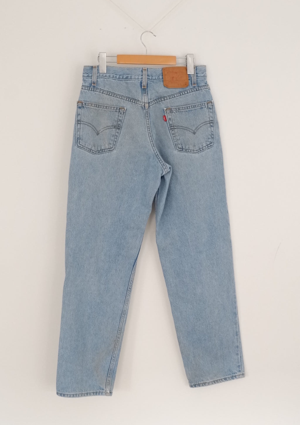 Levis Vintage 550 Light Wash Jeans - 29