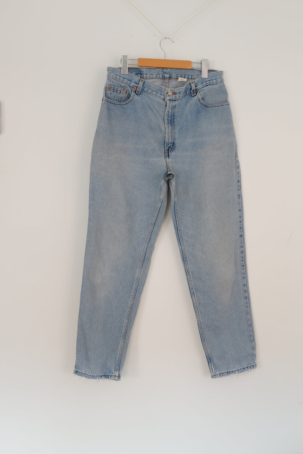 Levis Vintage 550 Light Wash Jeans - 32