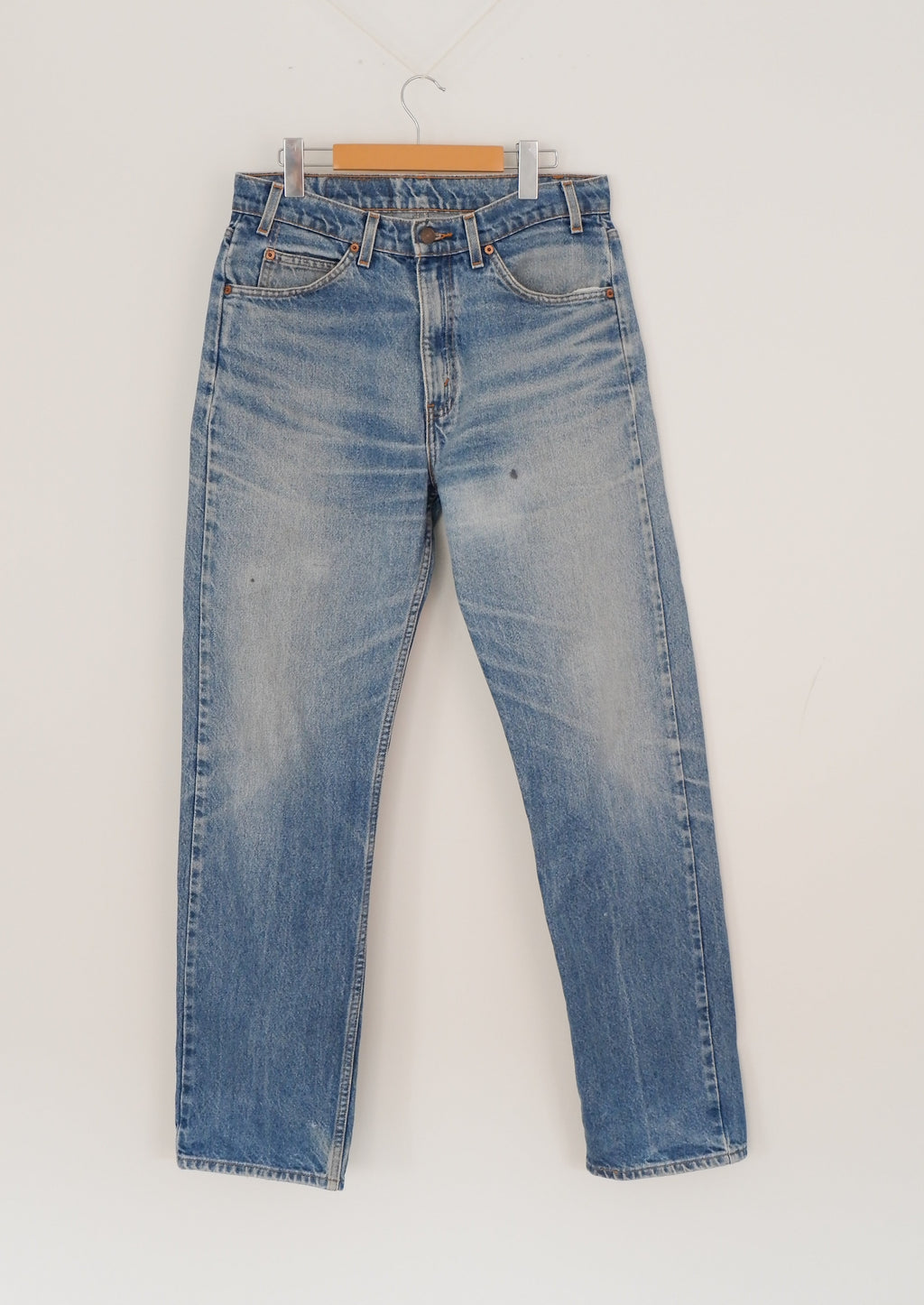 Levis Vintage 505 Medium/Light Wash Jeans - 32