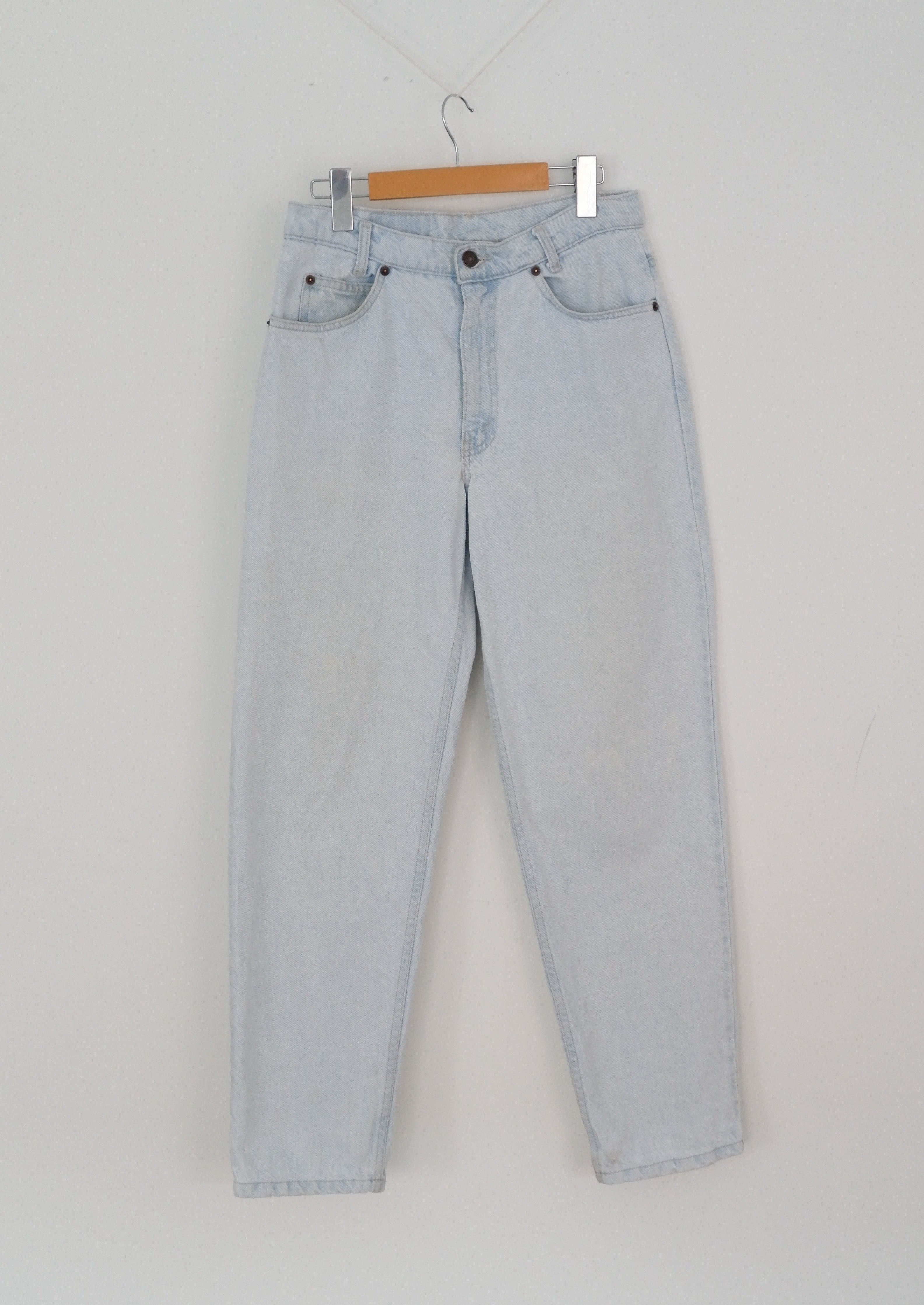 Levis Vintage 550 Light Wash Jeans - 28