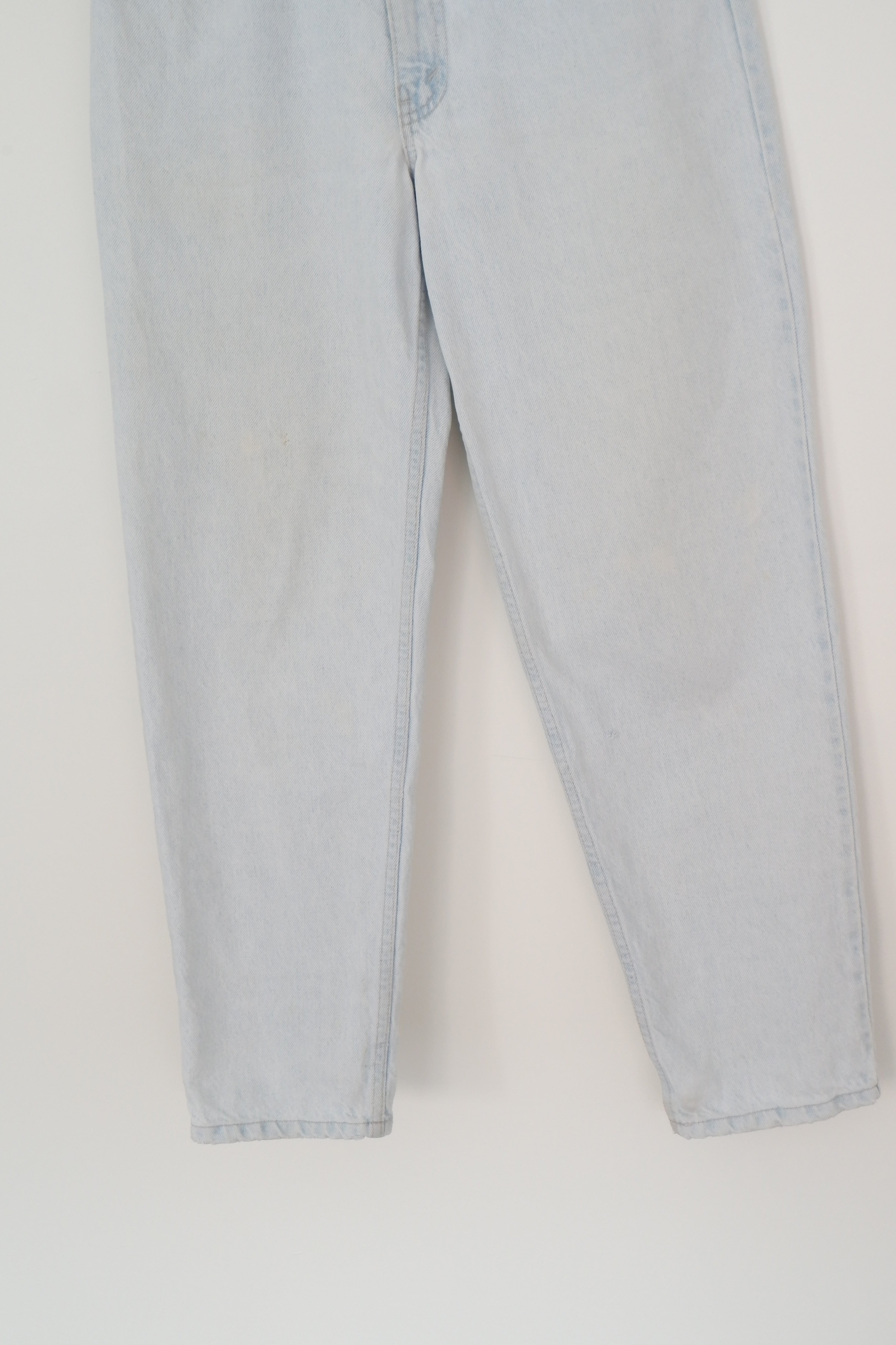 Levis Vintage 550 Light Wash Jeans - 28