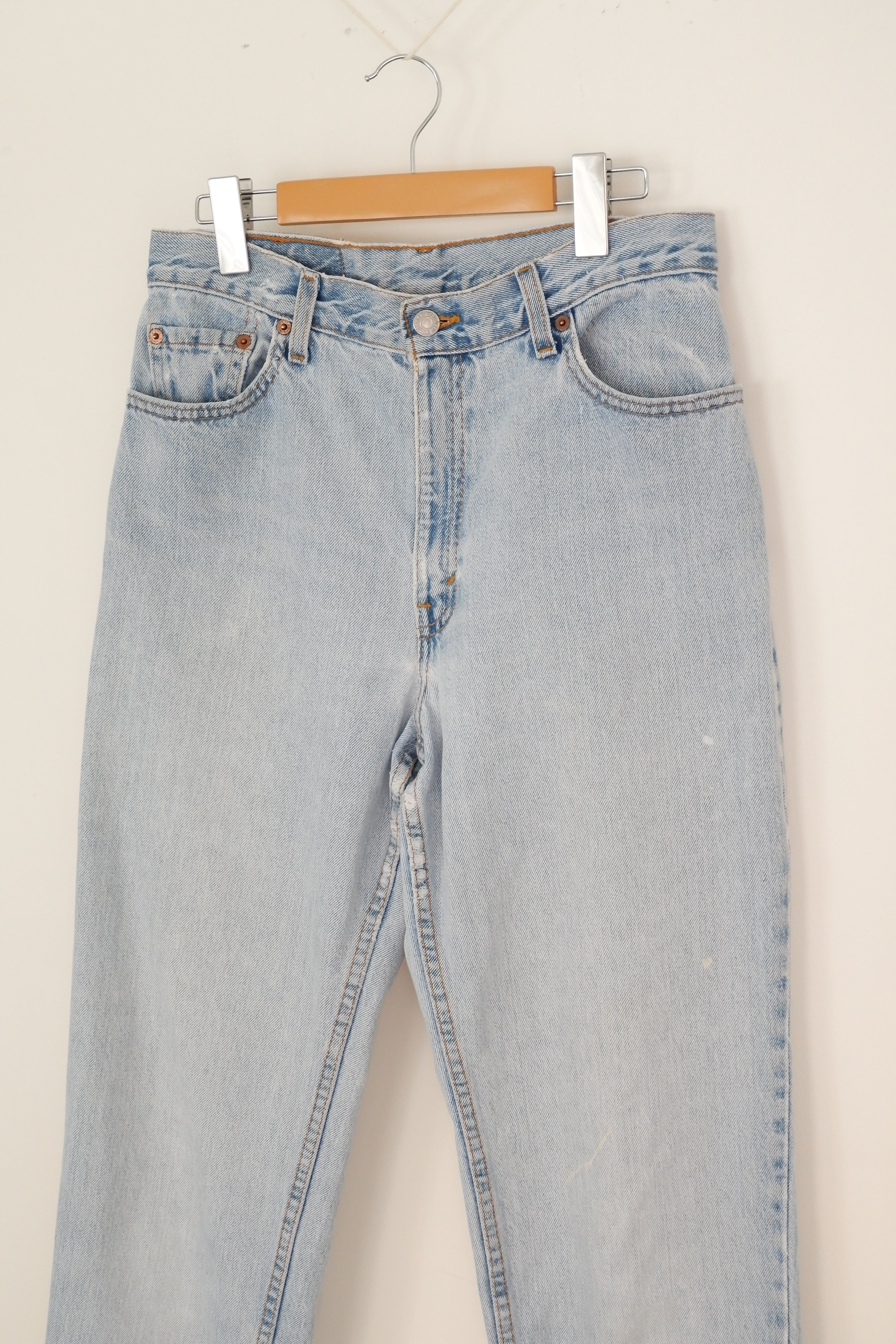 Levis Vintage 550 Light Wash Jeans - 30