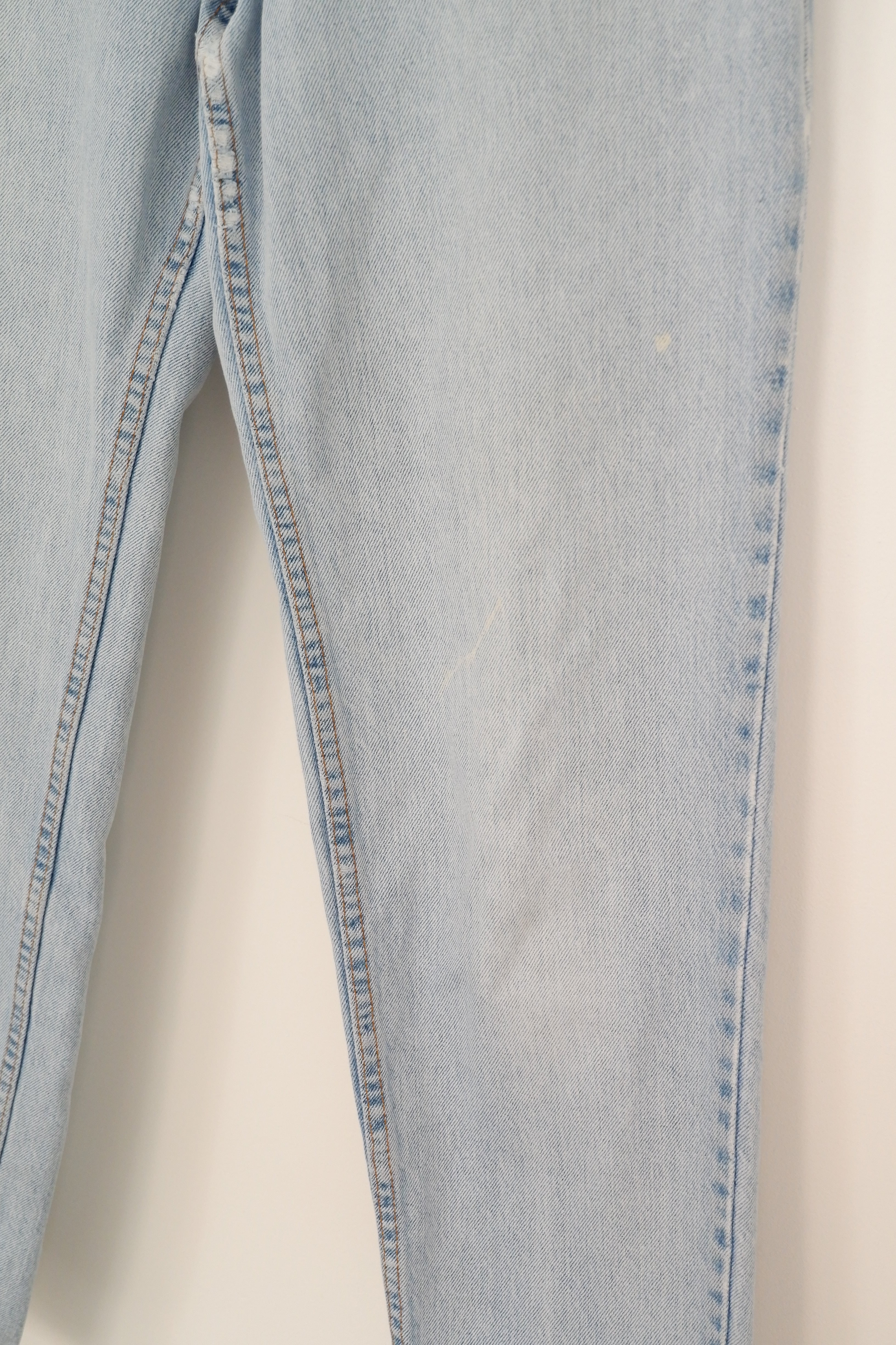 Levis Vintage 550 Light Wash Jeans - 30