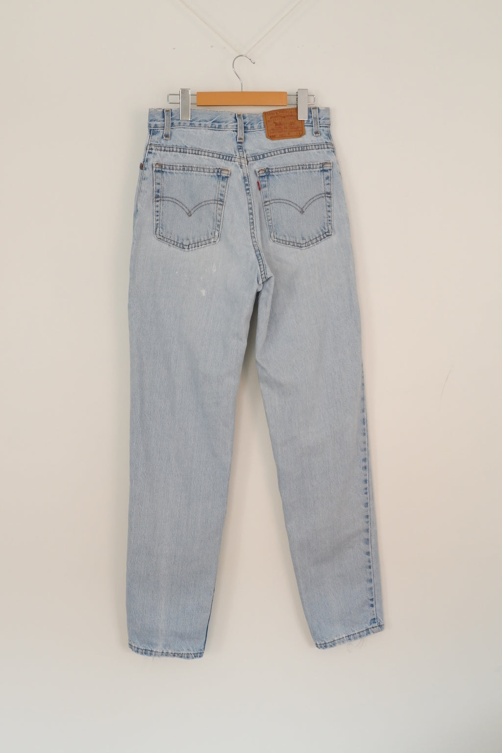 Levis Vintage 550 Light Wash Jeans - 30