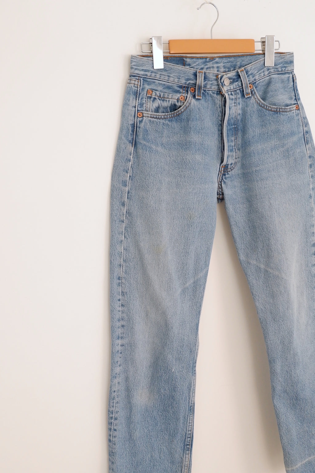 Levis Vintage 501 Medium Light Wash Jeans - 27