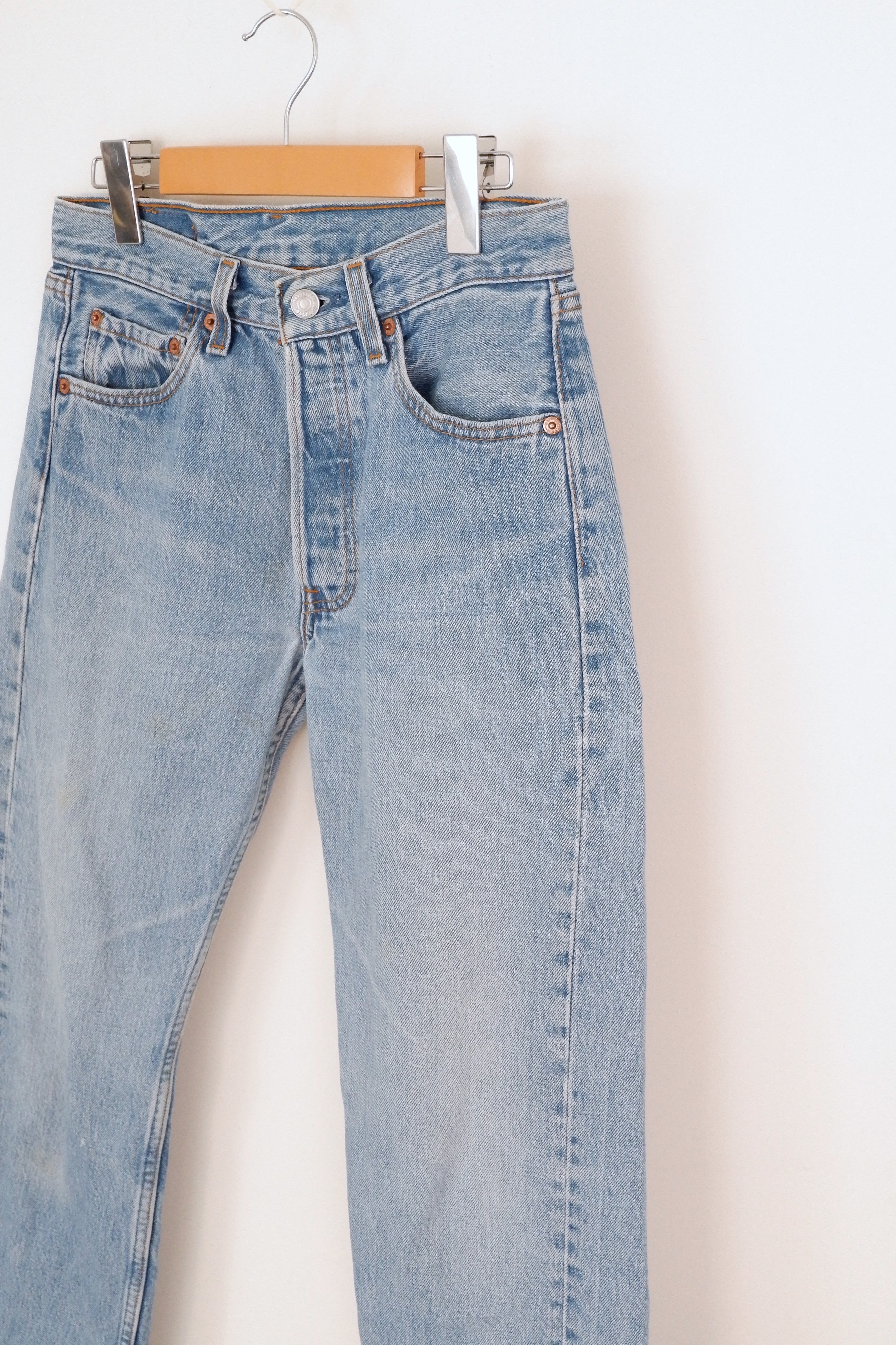 Levis Vintage 501 Medium Light Wash Jeans - 27