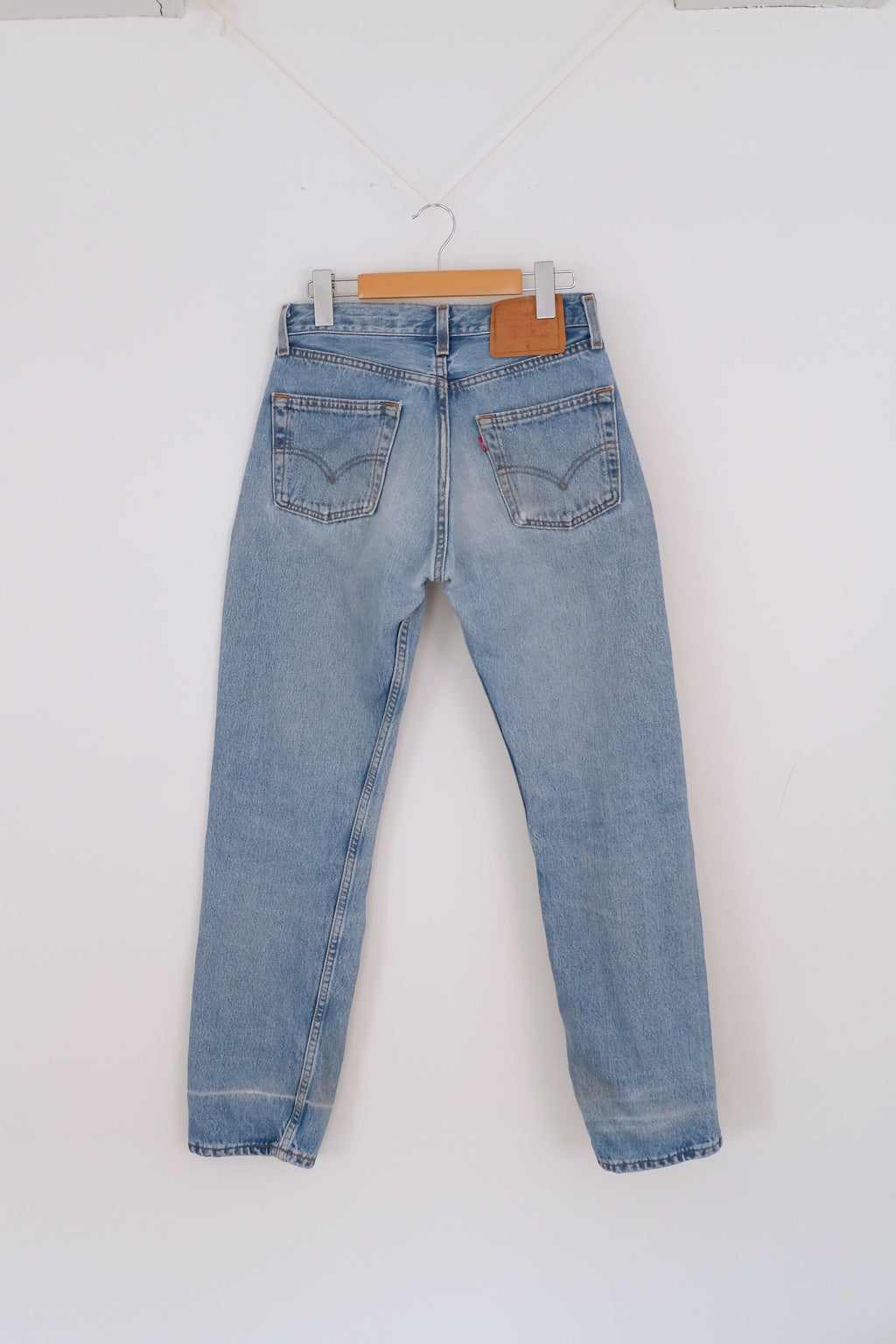 Levis Vintage 501 Medium Light Wash Jeans - 27