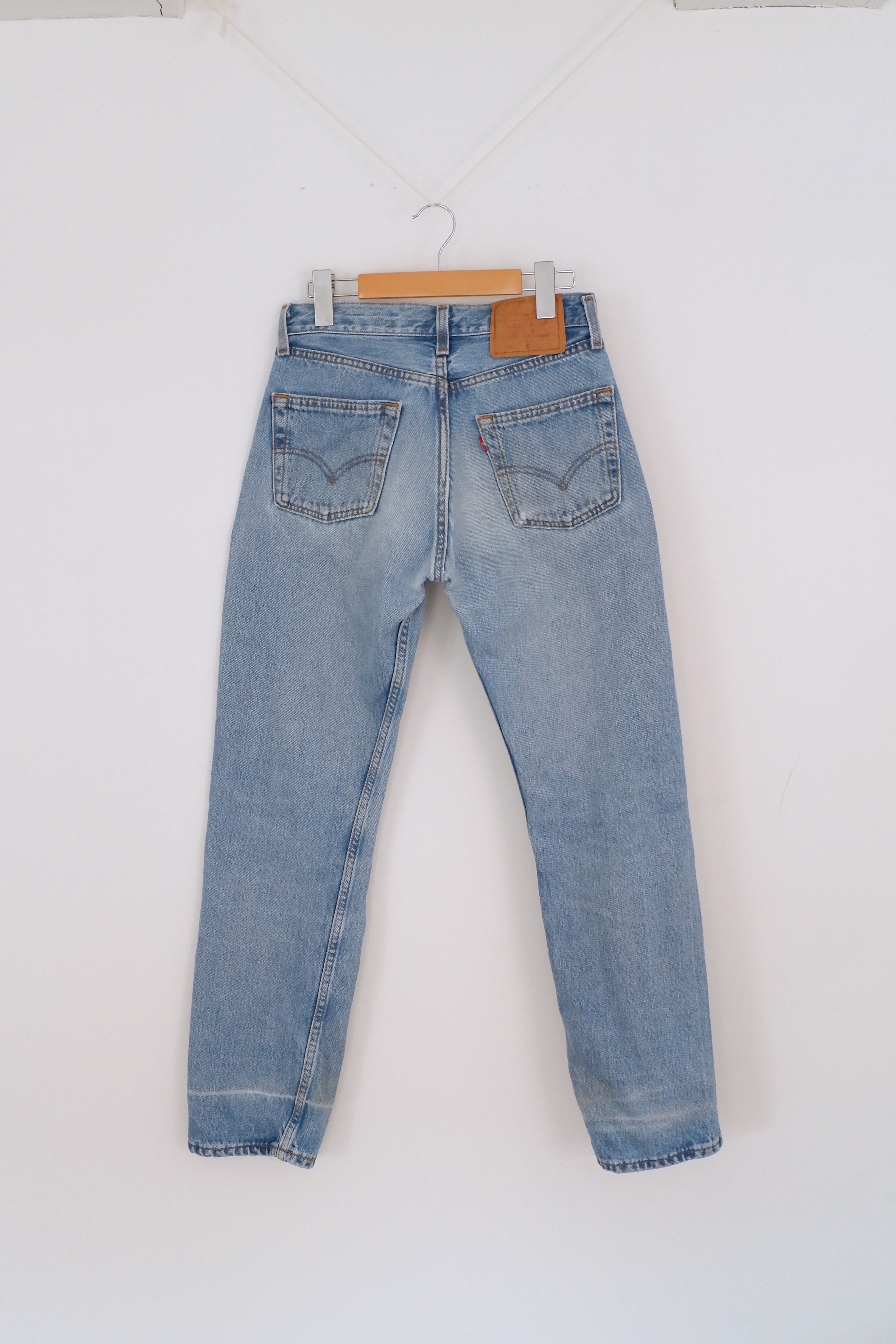 Levis Vintage 501 Medium Light Wash Jeans - 27