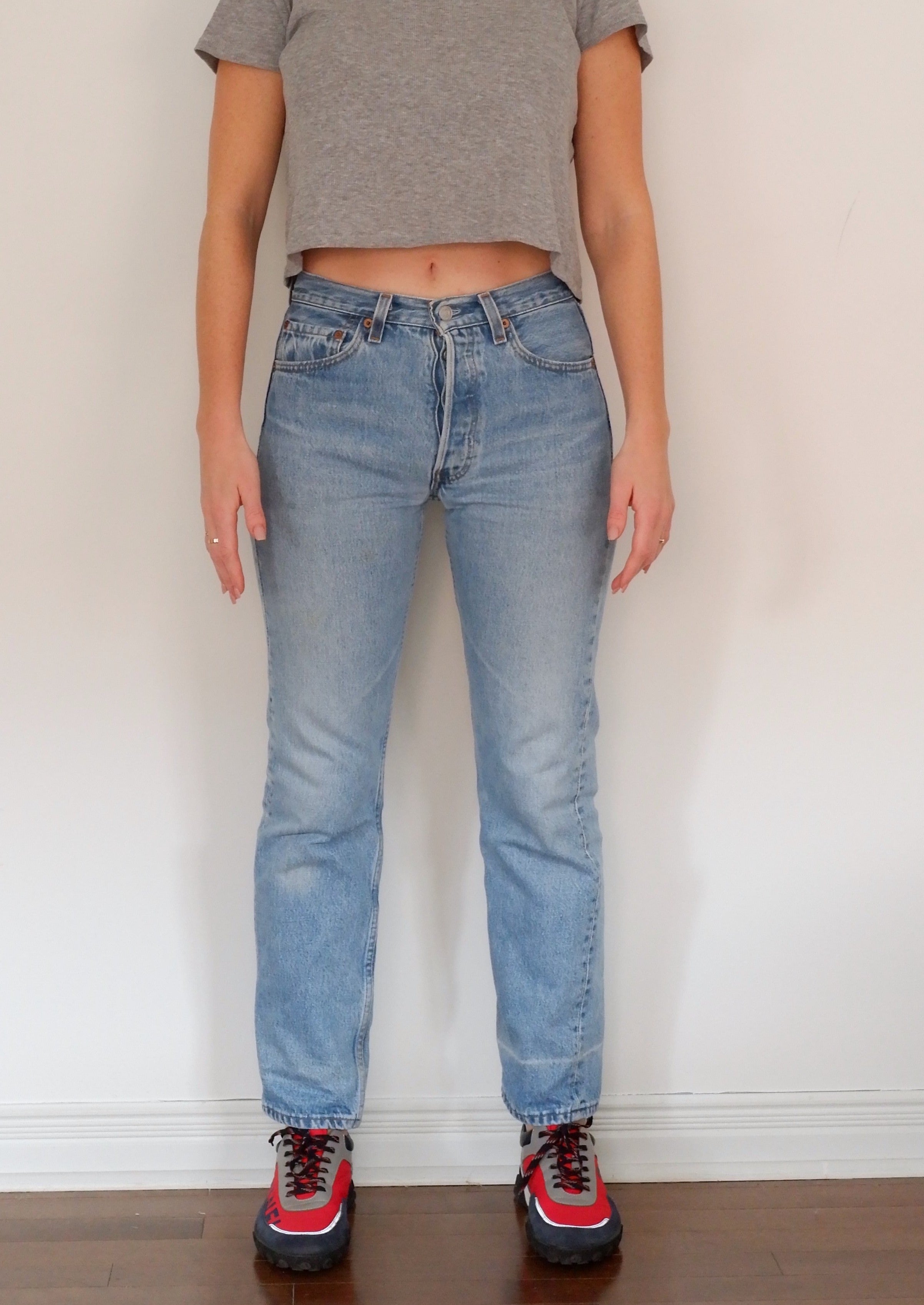Levis Vintage 501 Medium Light Wash Jeans - 27