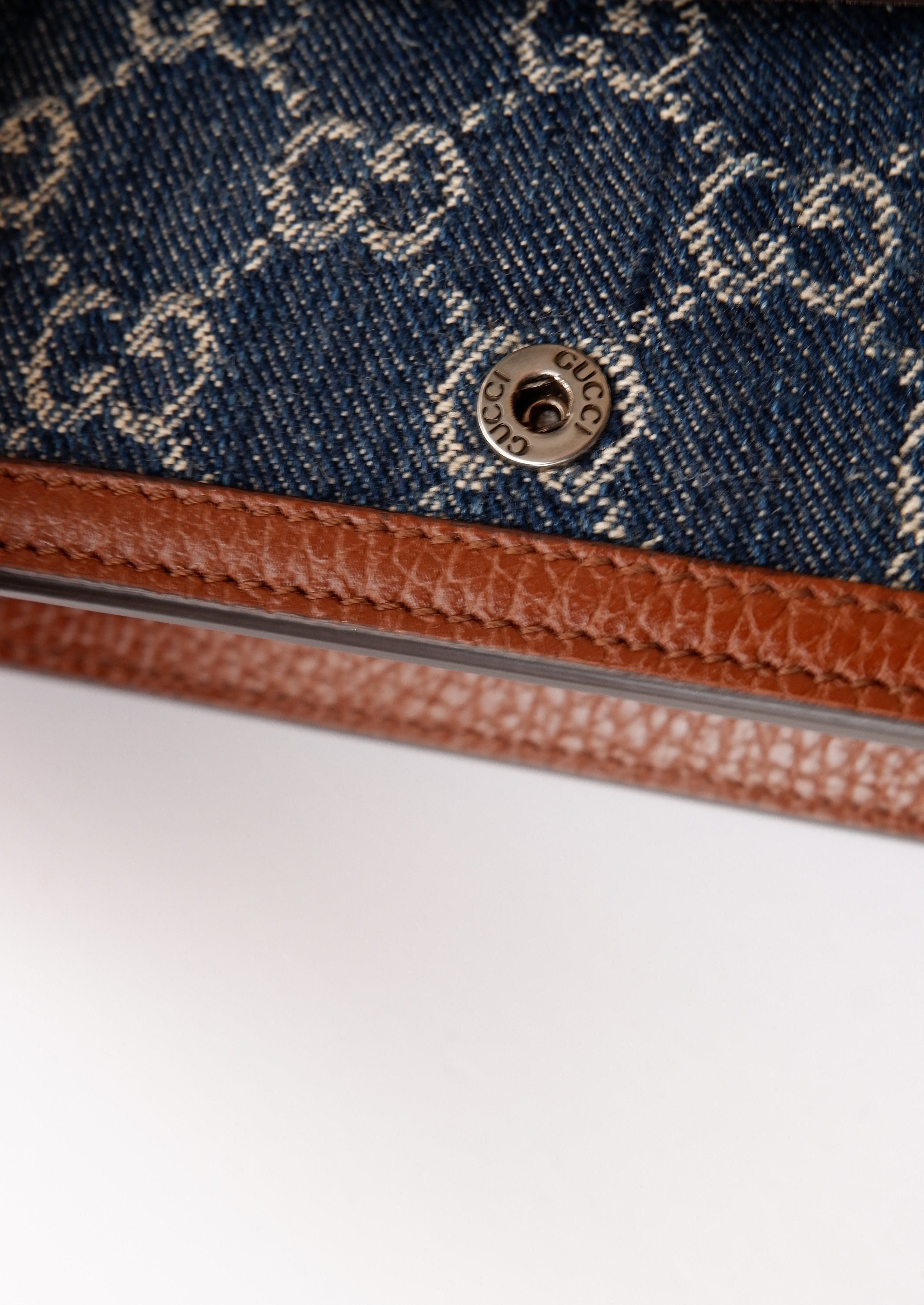 Authentique sac Gucci Dionysus Super Mini en jean et cuir d'occasion