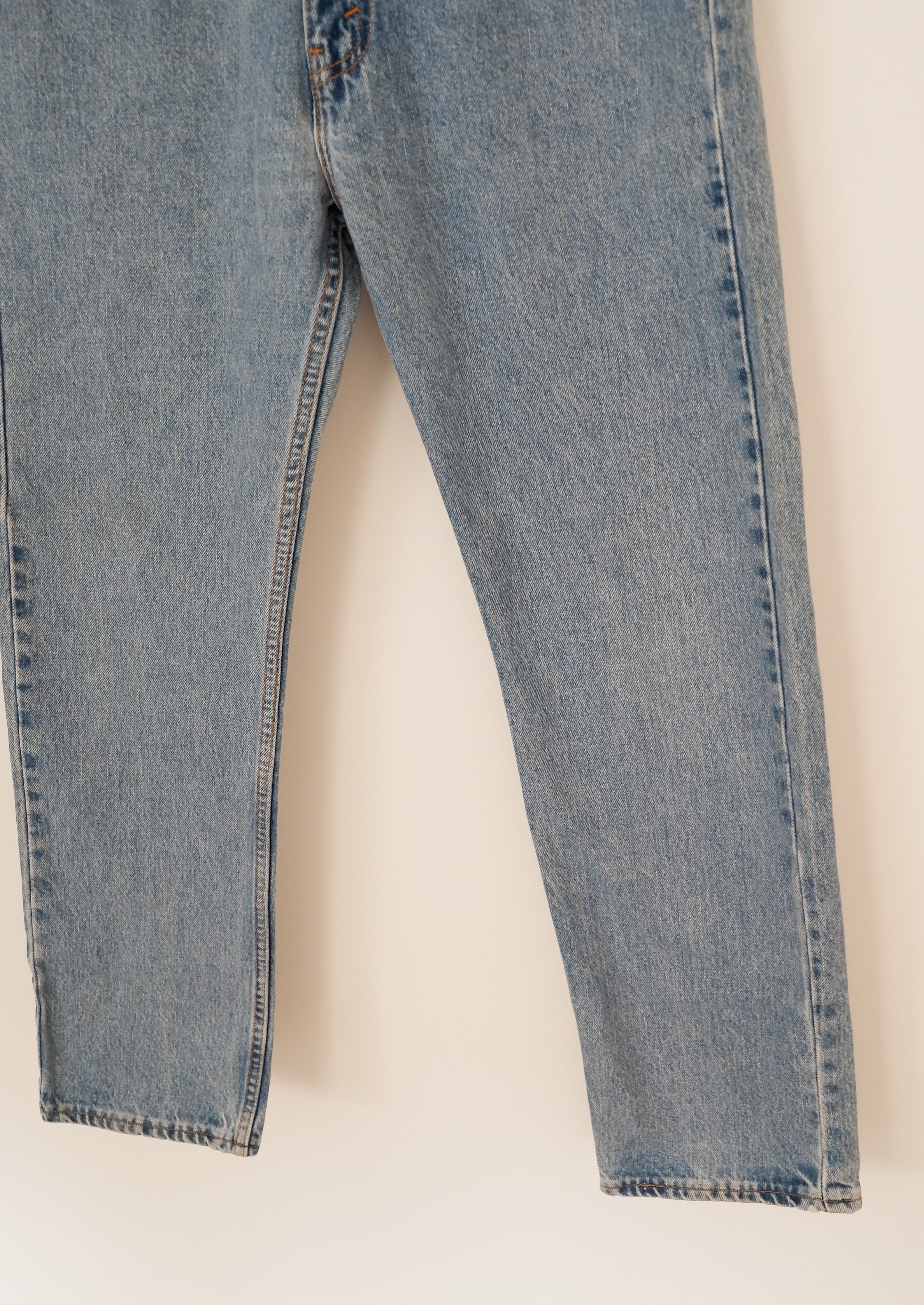 Levis Vintage 505 Medium Light Wash Jeans - 32