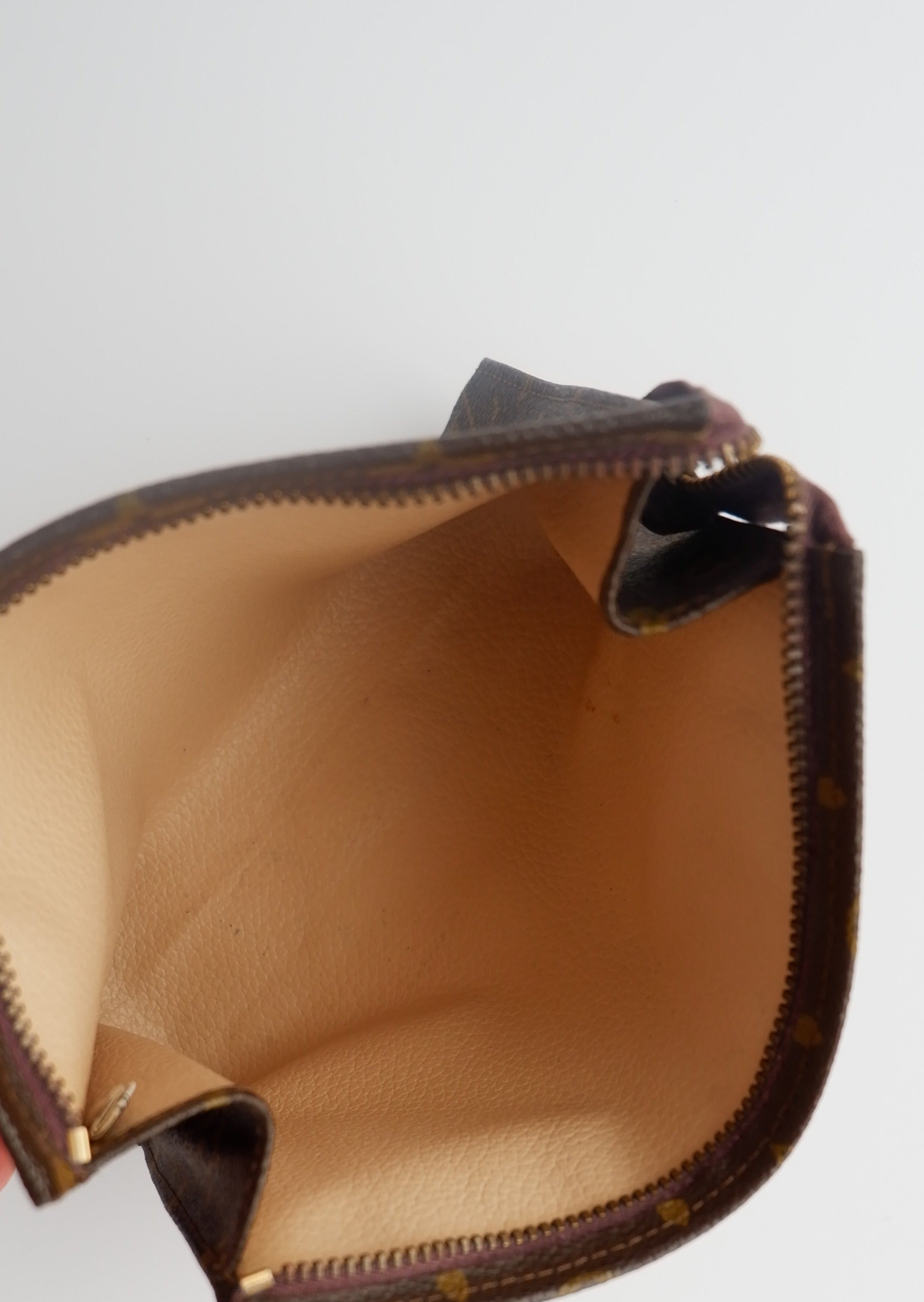Trousse de Toilette 19 Louis Vuitton Monogramme Vintage Authentique d'Occasion
