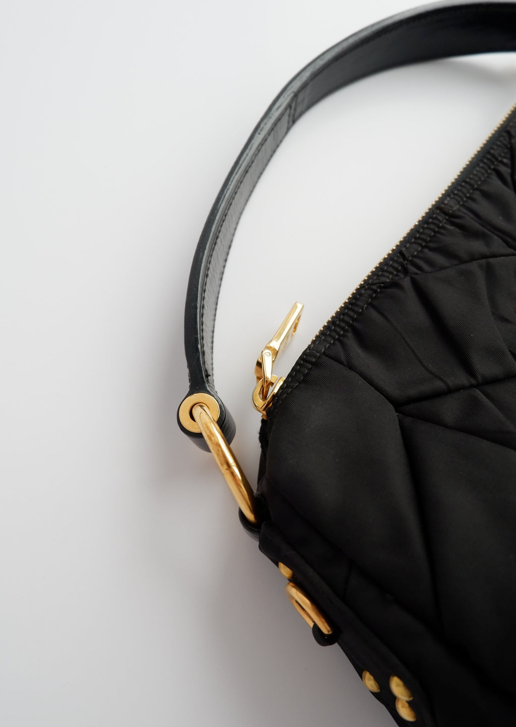 Sac à main Prada Tessuto noir en nylon d'occasion authentique
