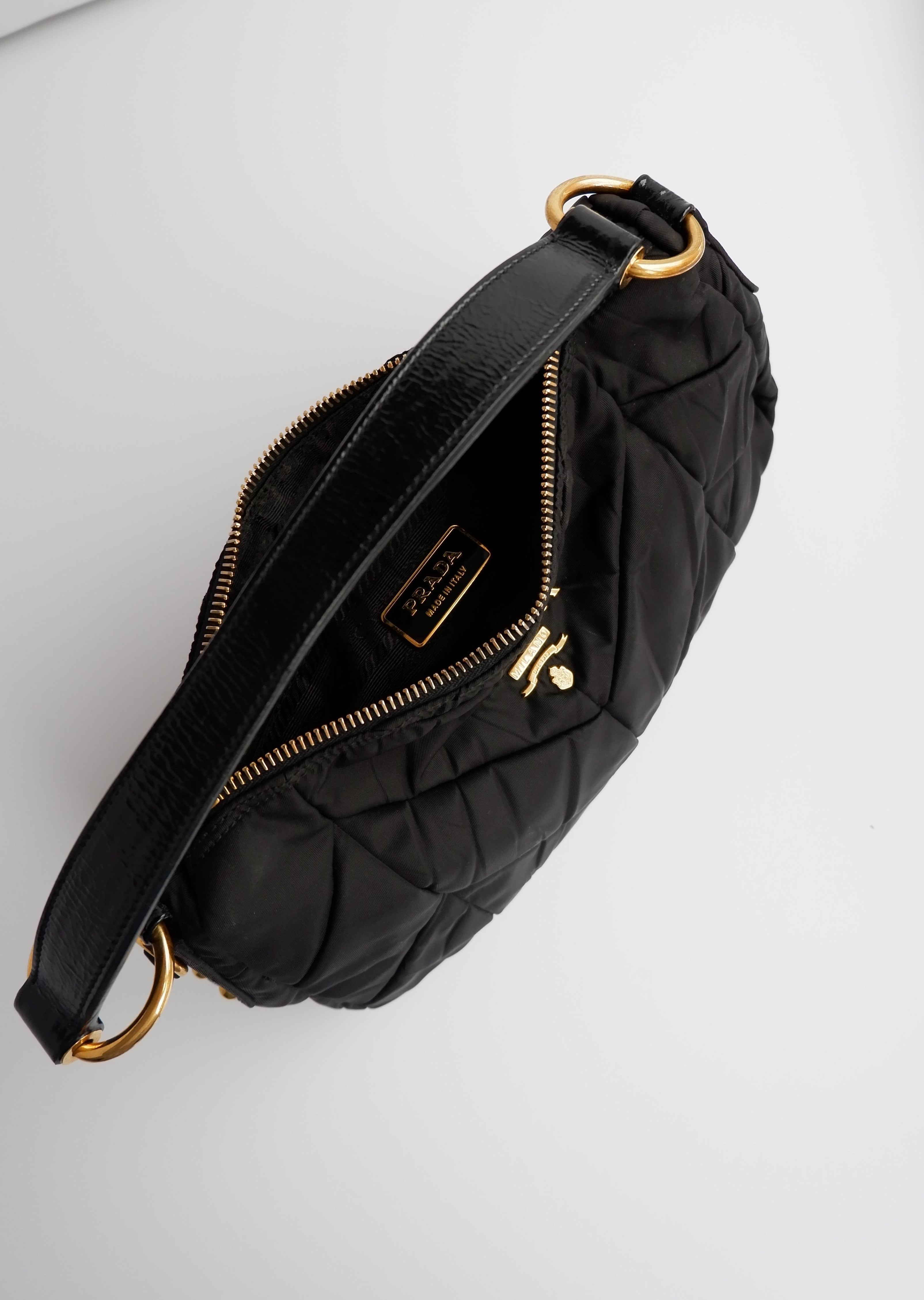 Sac à main Prada Tessuto noir en nylon d'occasion authentique