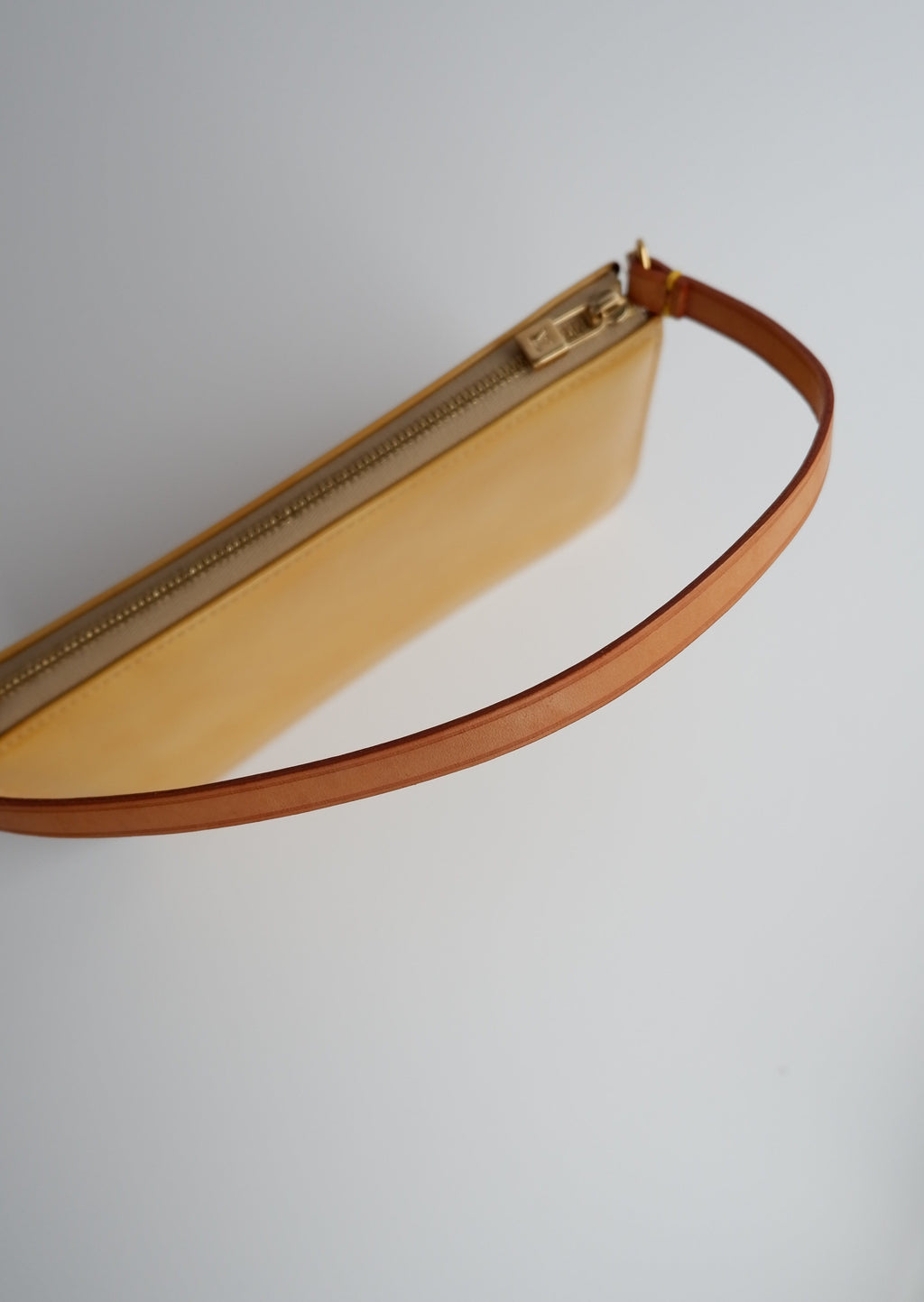 Authentique Louis Vuitton Vernis Jaune Lexington Pochette/Sac à bandoulière d'occasion