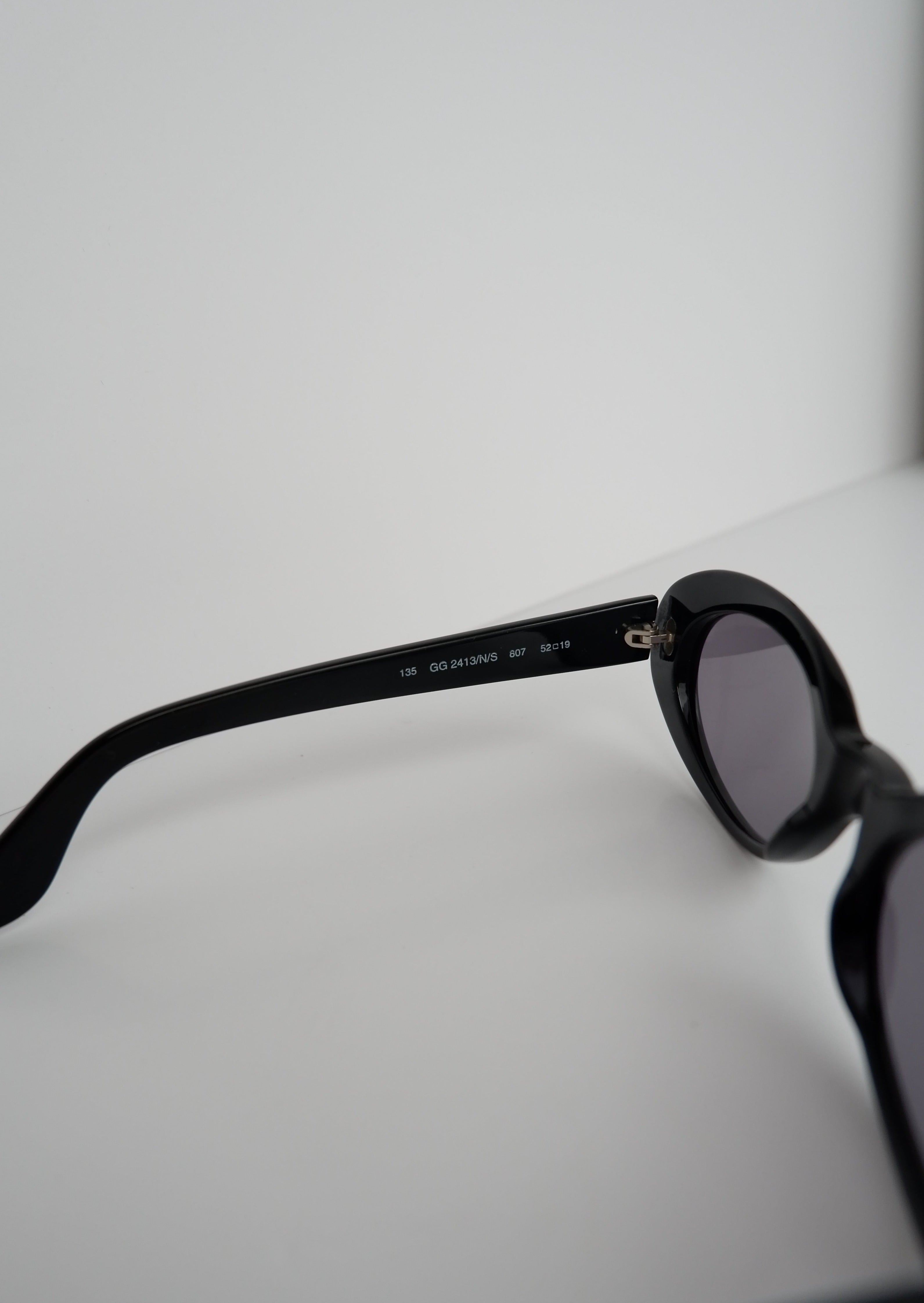 Authentiques lunettes de soleil rondes vintage Gucci noires