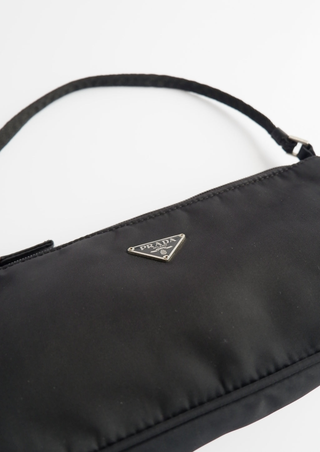 Authentique sac à bandoulière mini Prada en nylon noir d'occasion