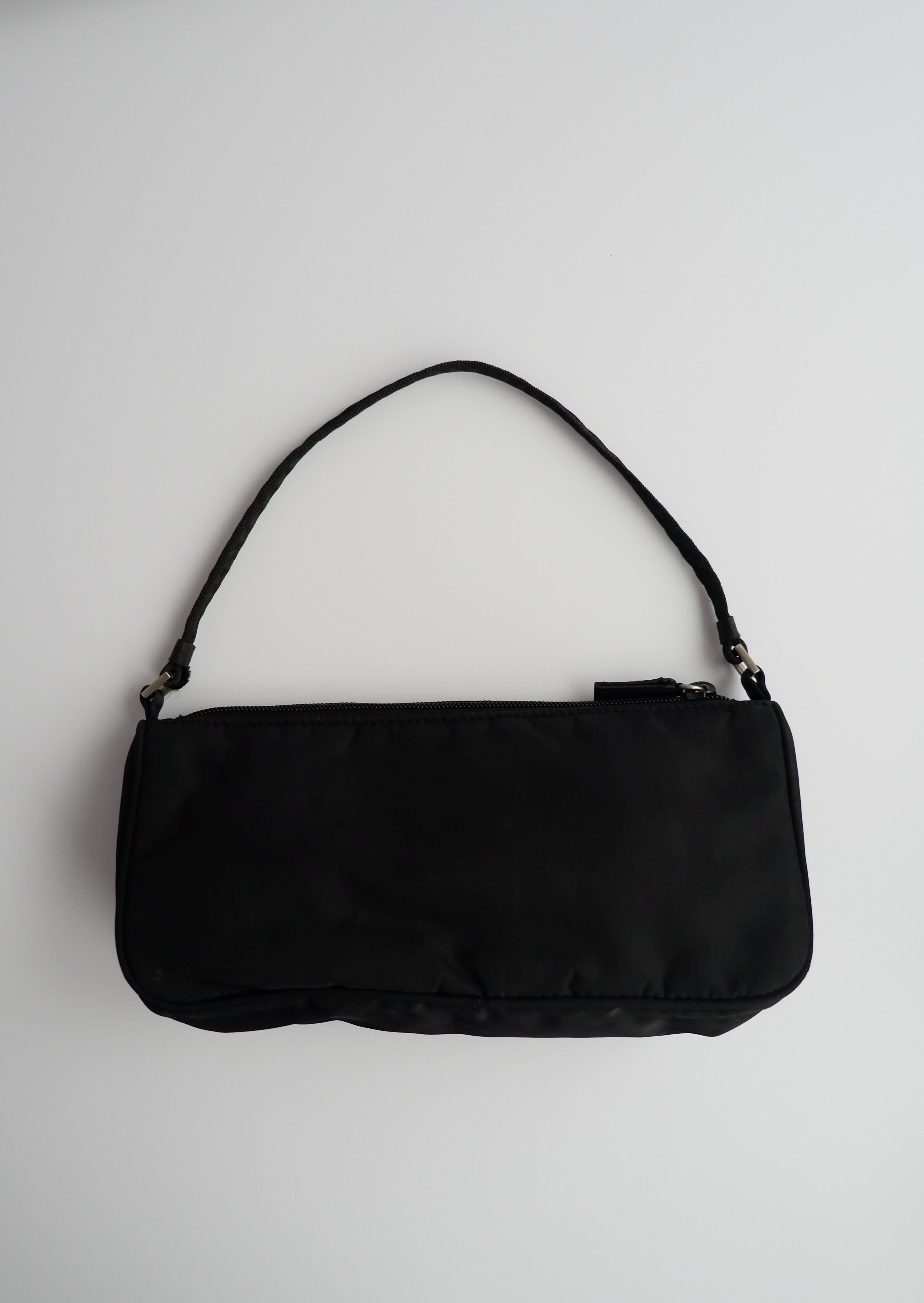 Authentique sac à bandoulière mini Prada en nylon noir d'occasion