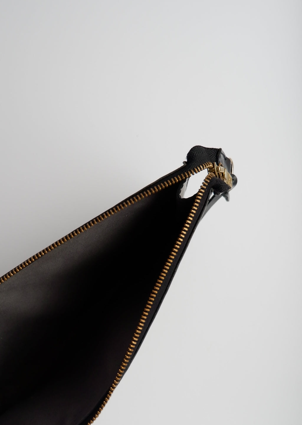 Pochette accessoire Louis Vuitton Épi noir authentique d'occasion