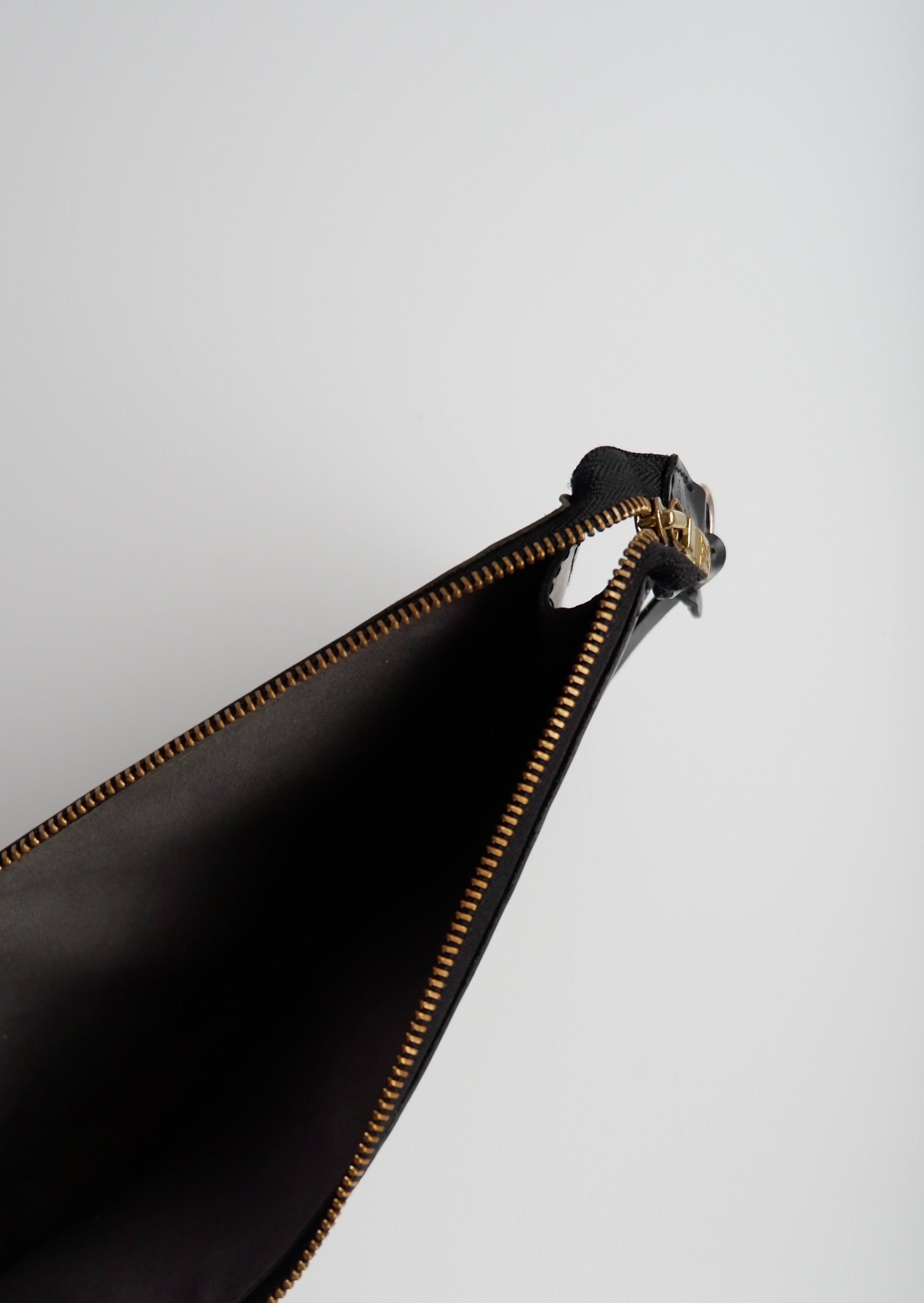 Pochette accessoire Louis Vuitton Épi noir authentique d'occasion