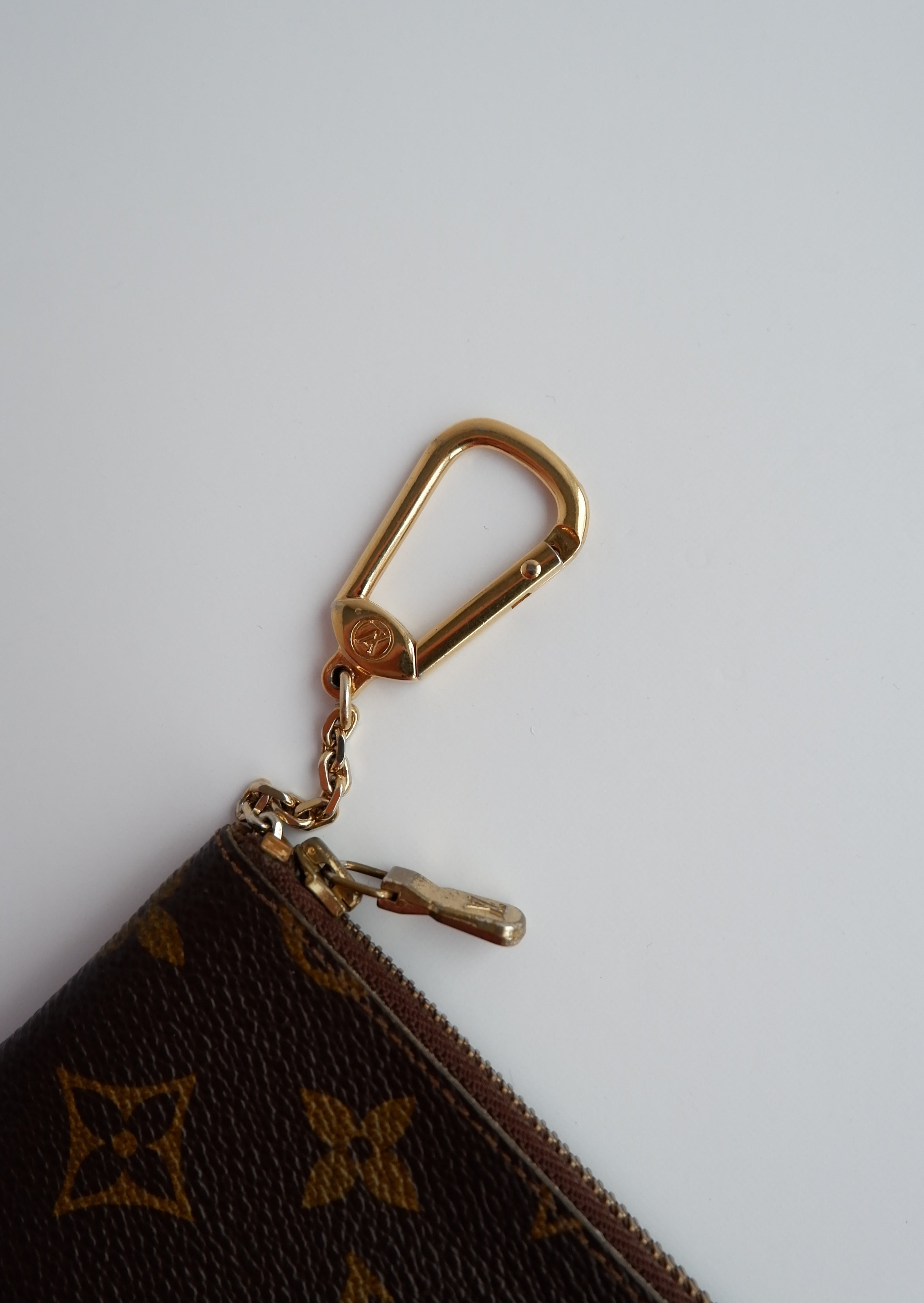 Authentique porte-monnaie / pochette clés Louis Vuitton Monogram d'occasion