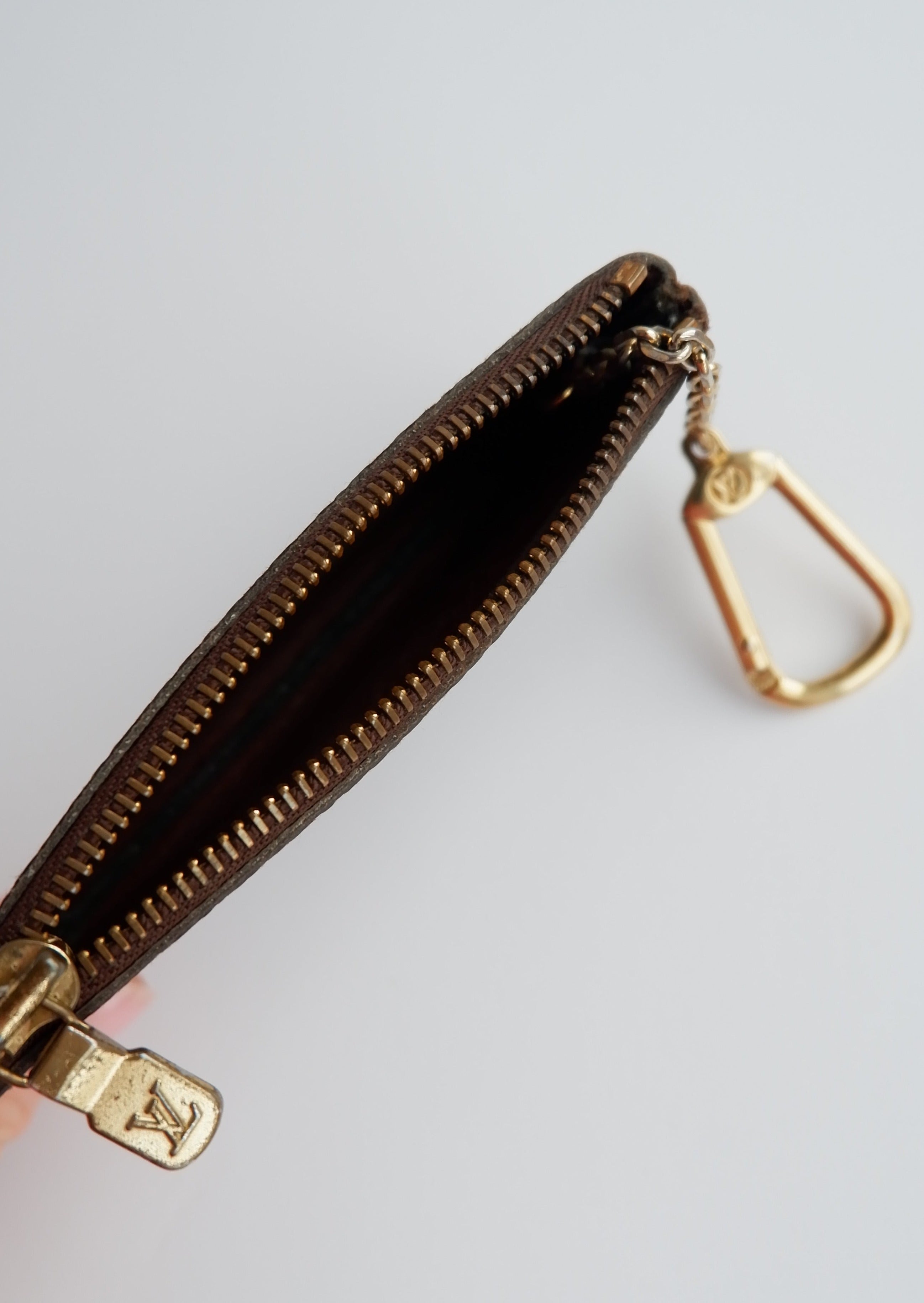 Authentique porte-monnaie / pochette clés Louis Vuitton Monogram d'occasion
