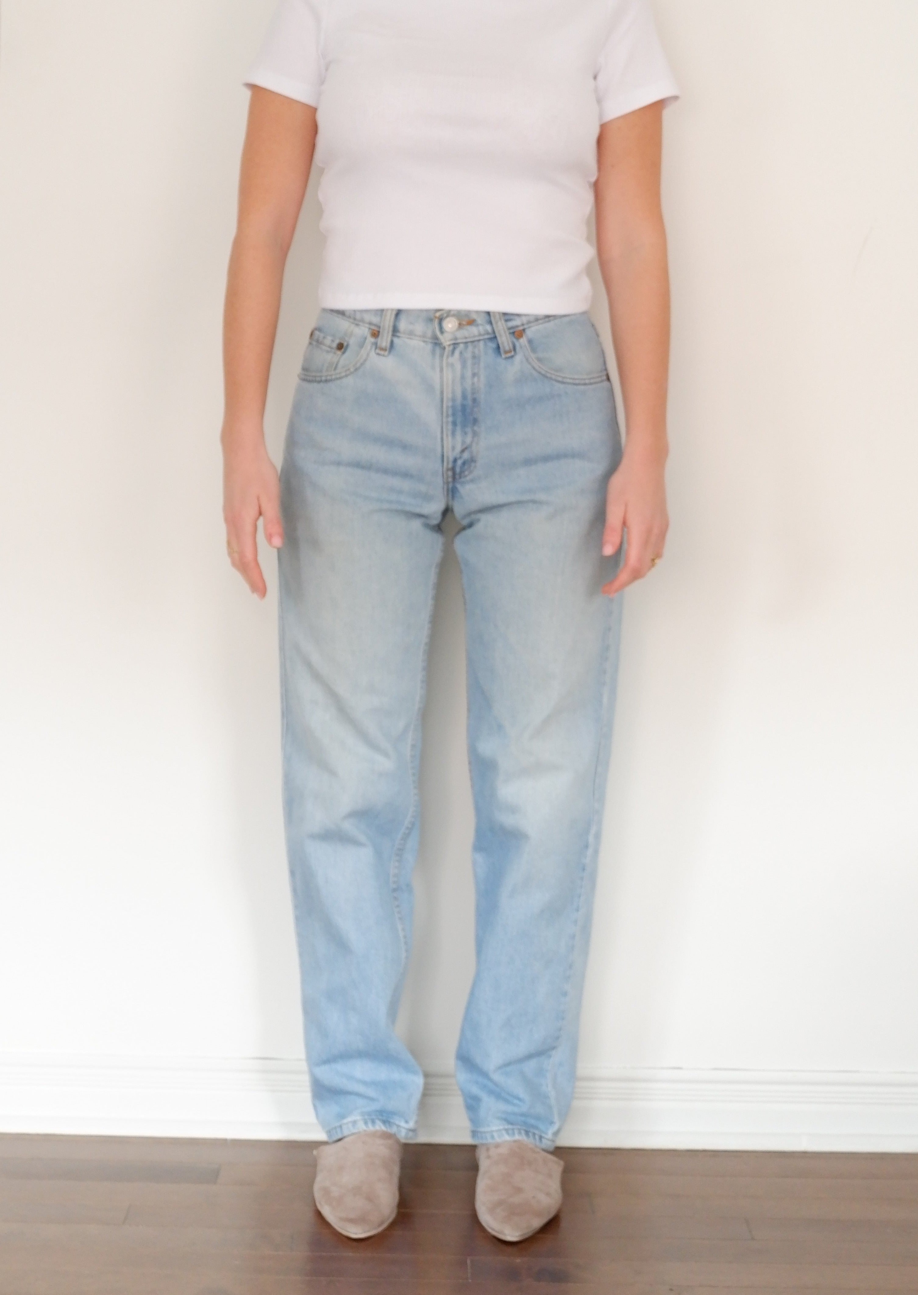 Levis Vintage 550 Medium Light Wash Jeans - 28