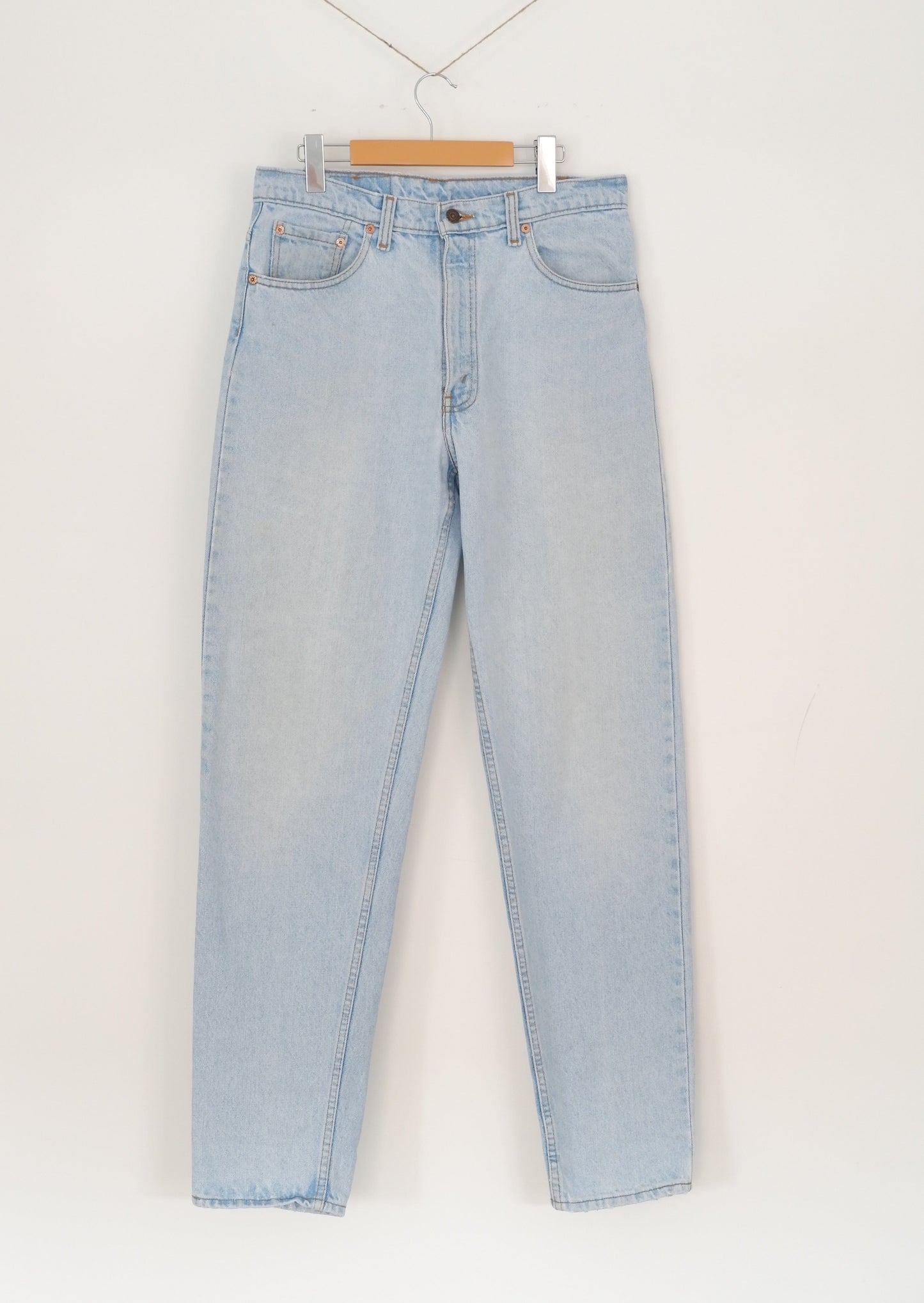 Levis Vintage 550 Medium Light Wash Jeans - 34