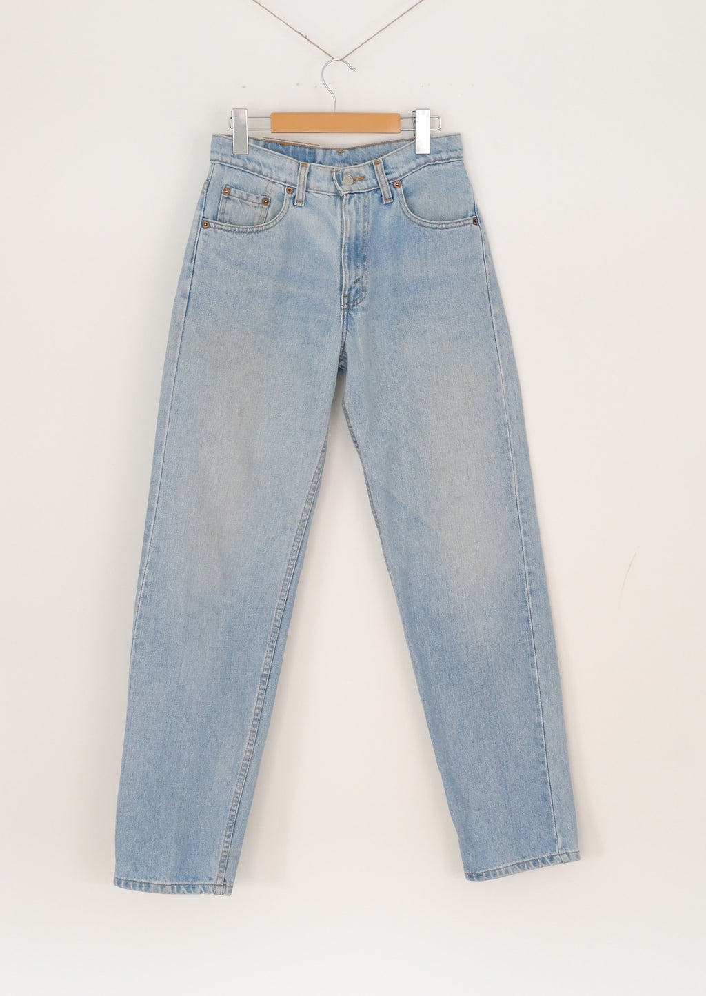Levis Vintage 550 Medium Light Wash Jeans - 28