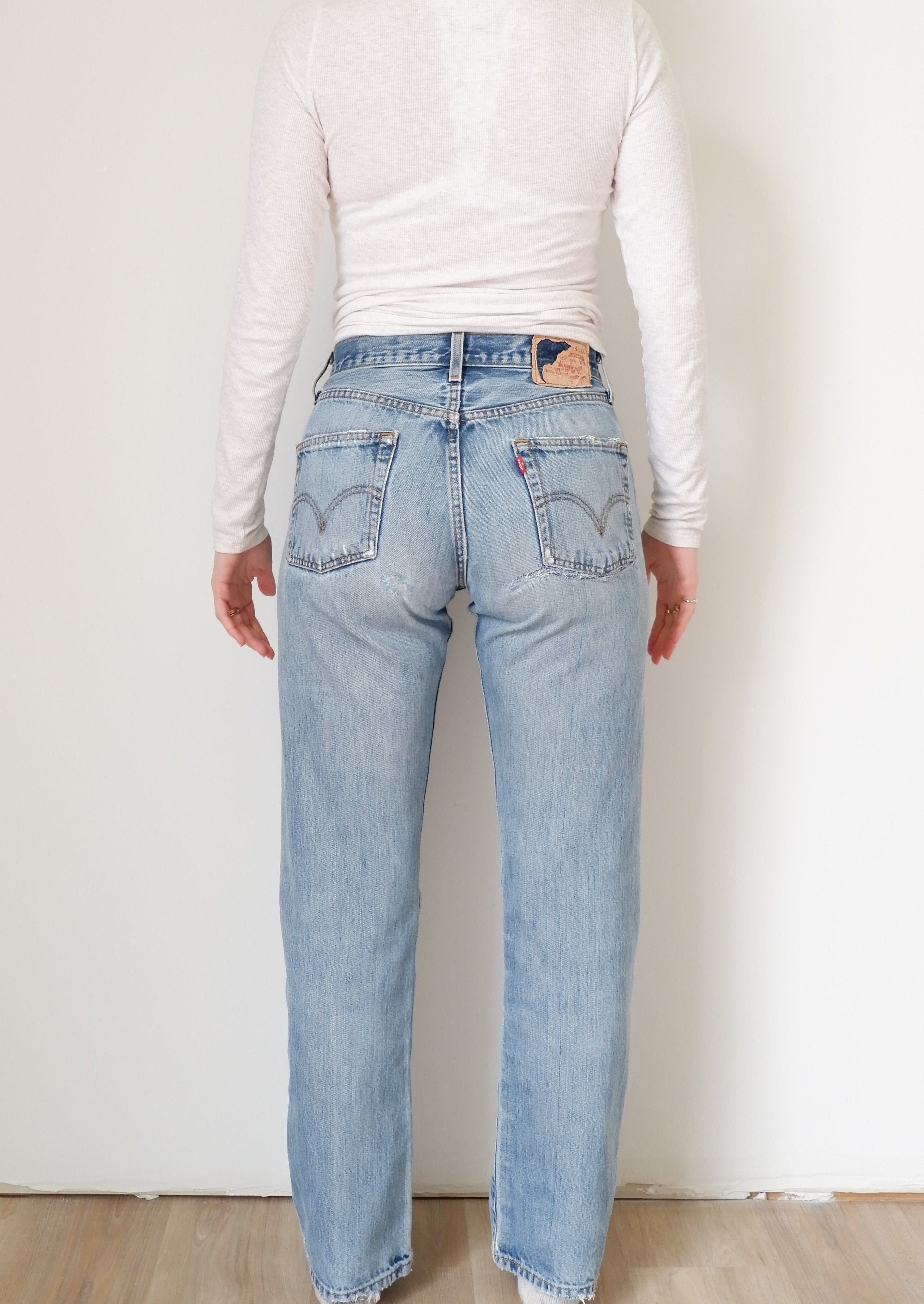 Levis Vintage 501 Medium Wash (Refurbished) Jeans - 29