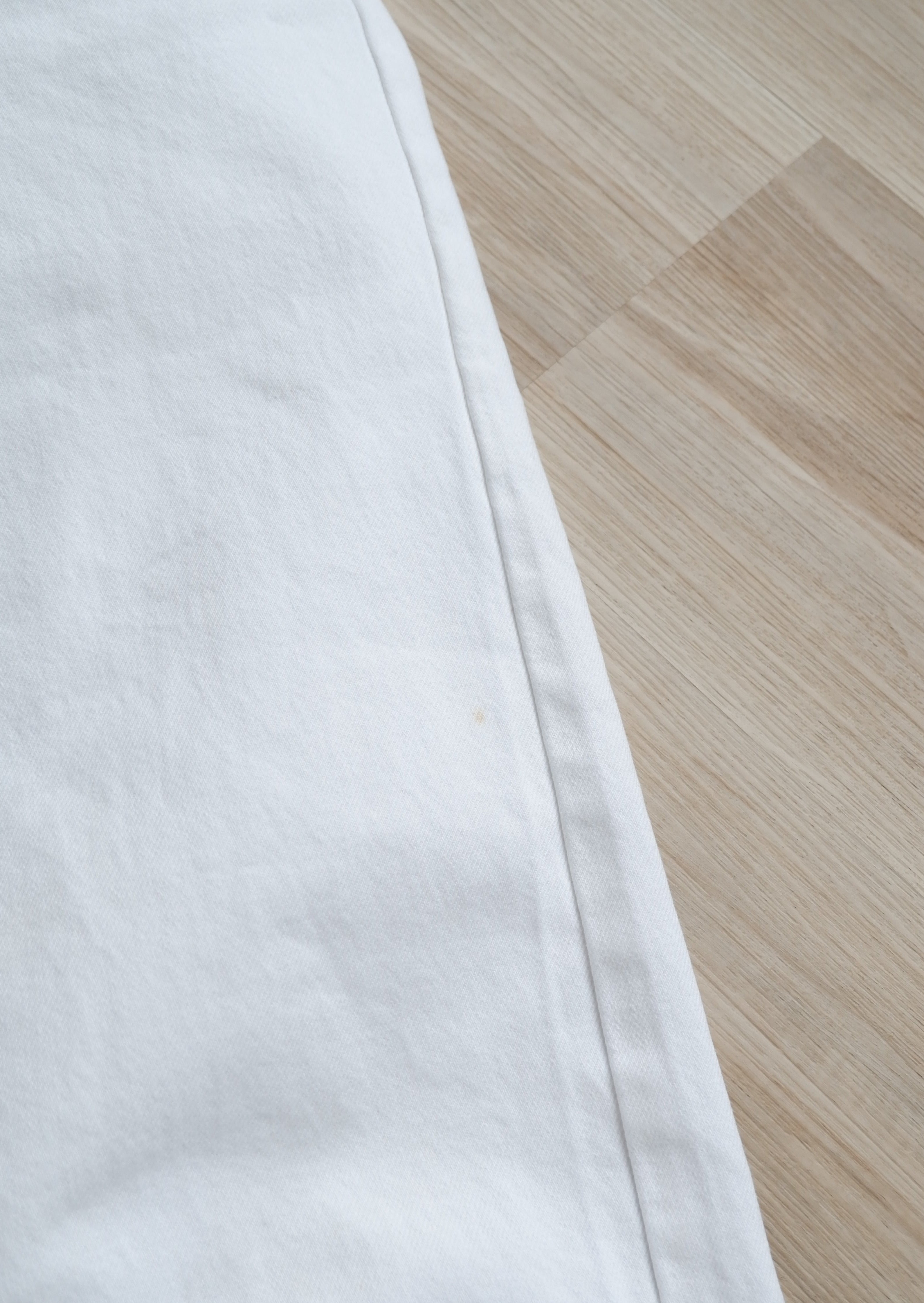 Levis Vintage 550 White Jeans - 30