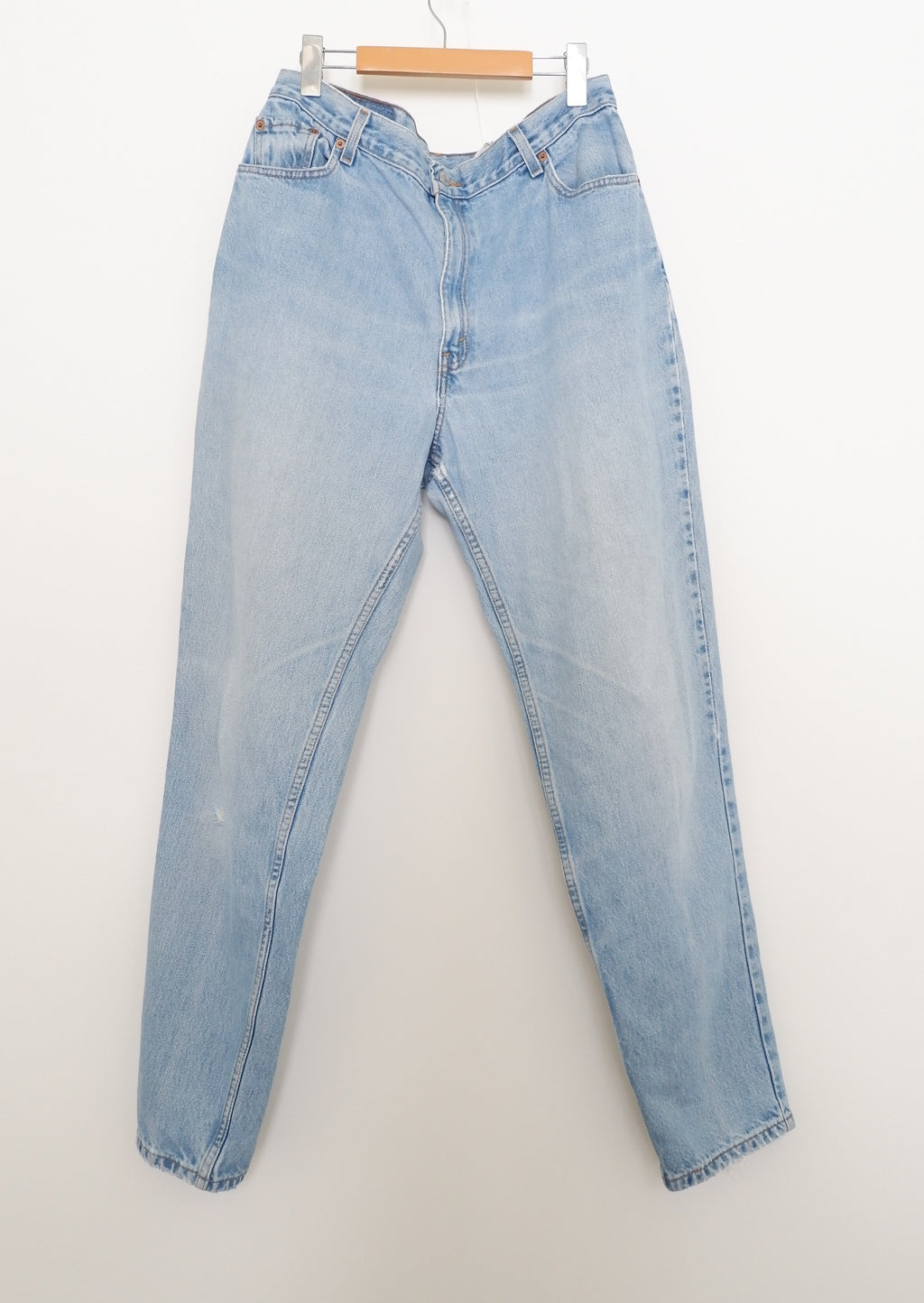 Levis Vintage 550 Medium Light Wash Jeans - 34