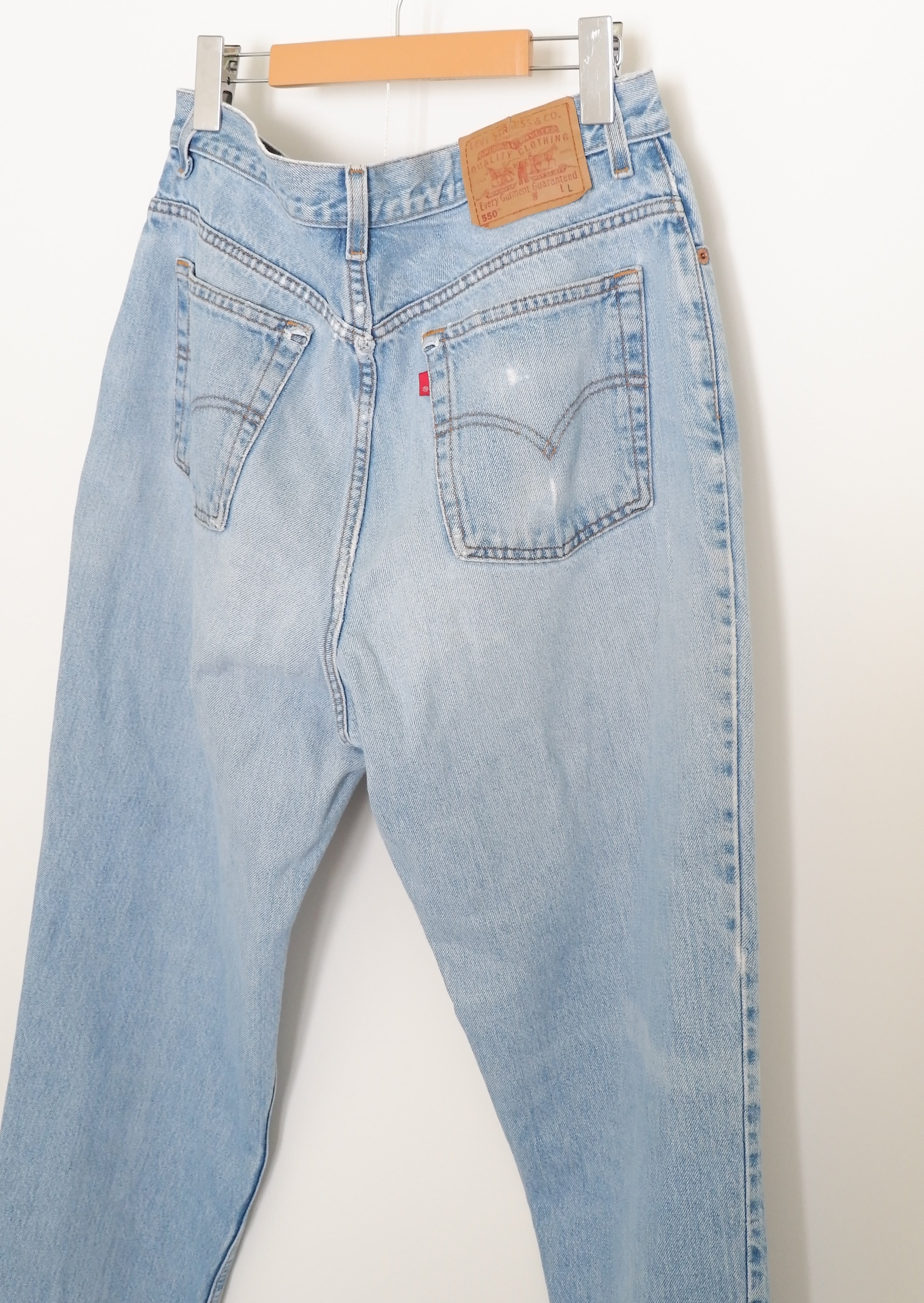 Levis Vintage 550 Medium Light Wash Jeans - 34