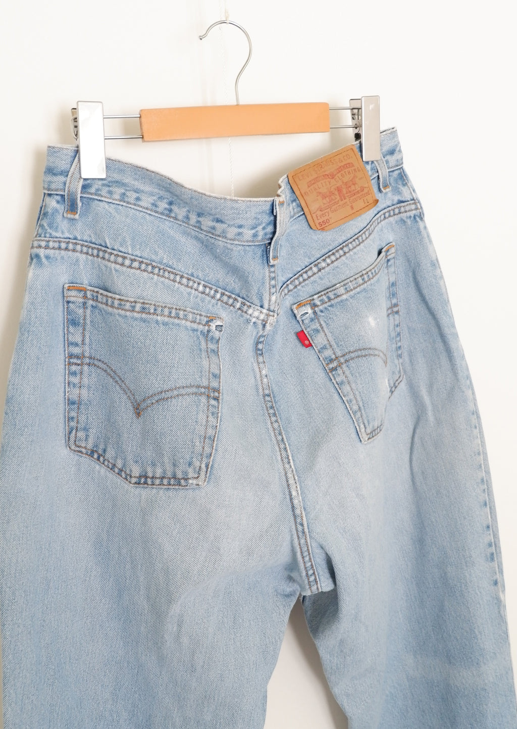 Levis Vintage 550 Medium Light Wash Jeans - 34