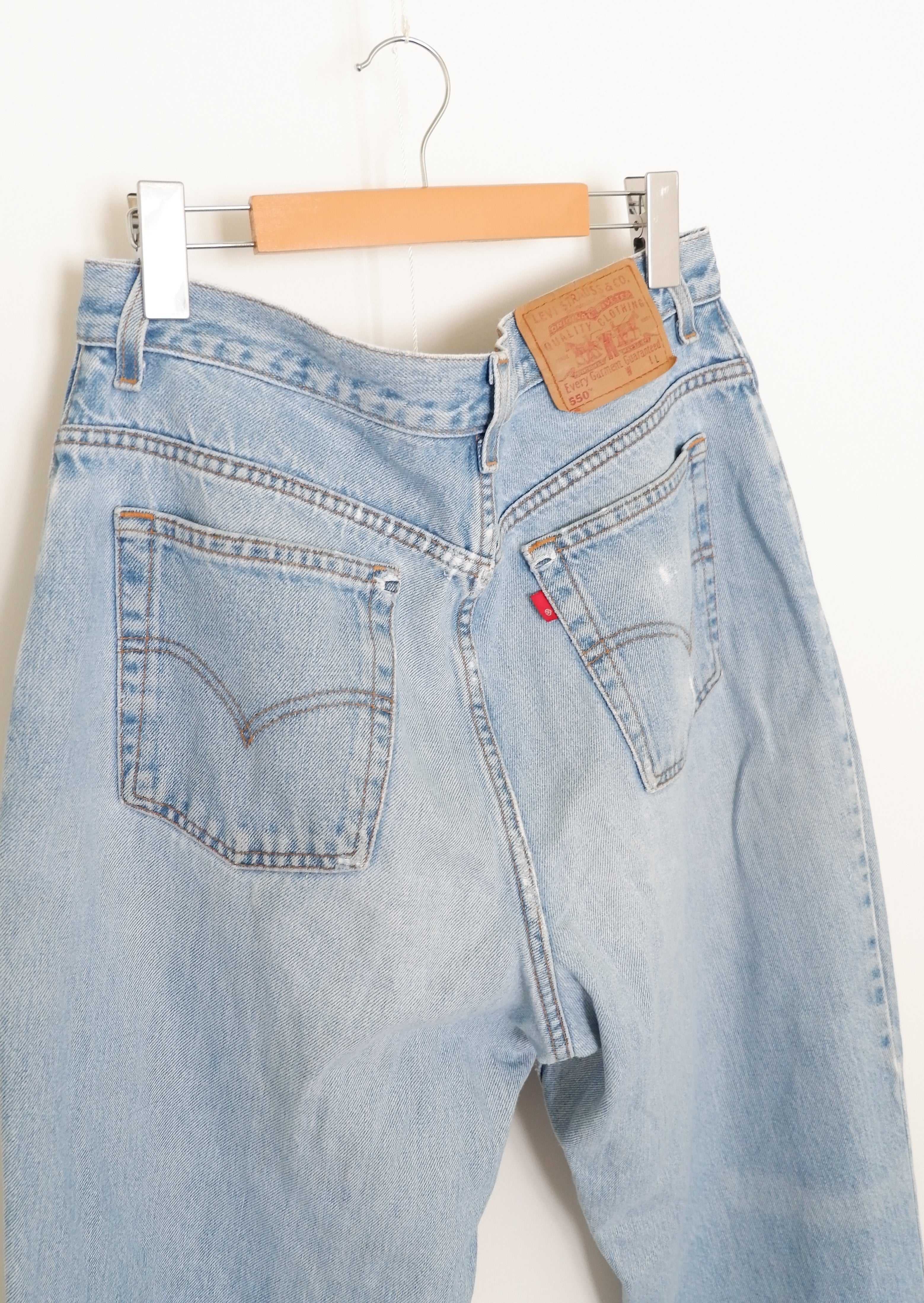 Levis Vintage 550 Medium Light Wash Jeans - 34